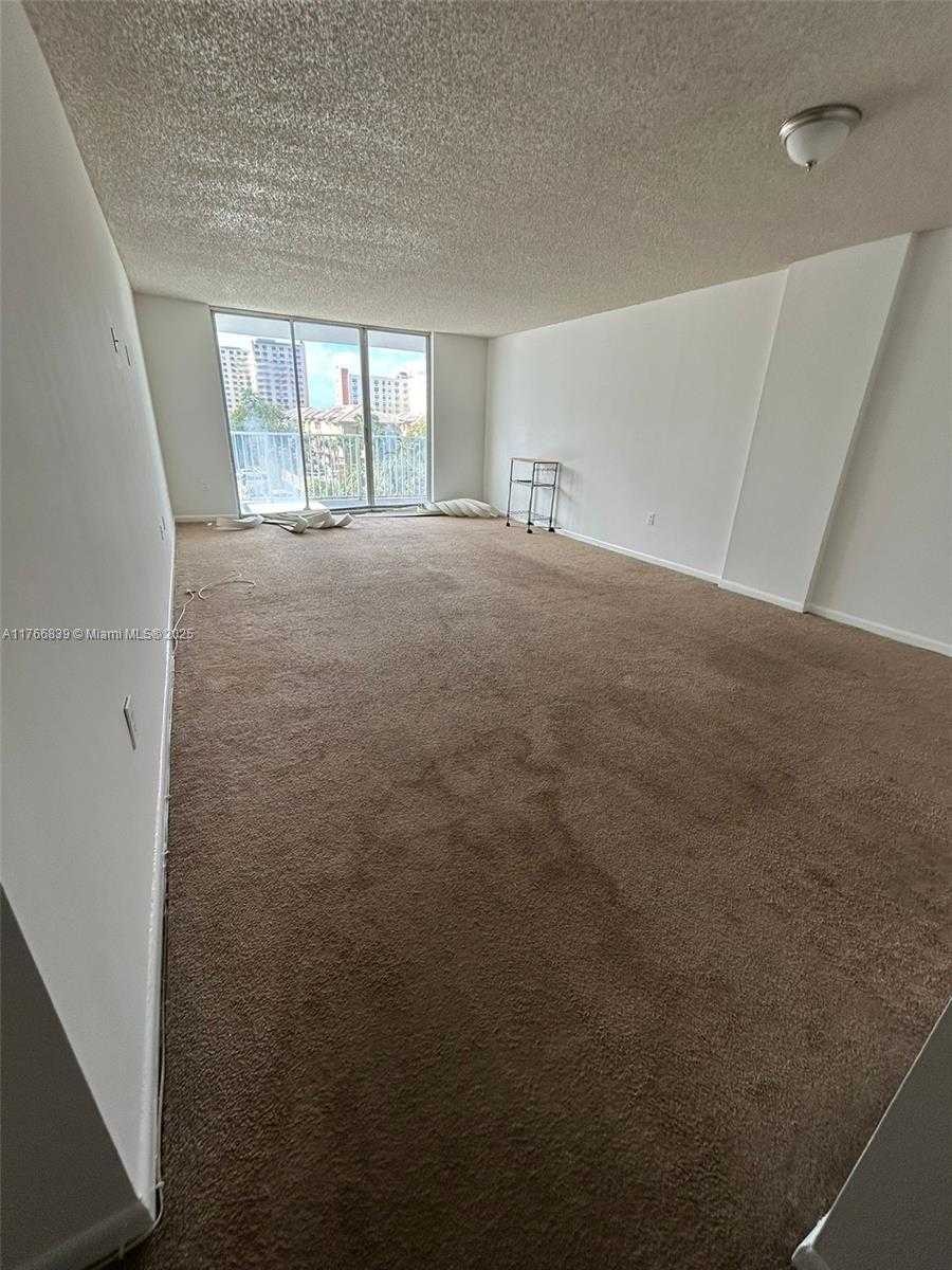 Small Image of 2801 NORTH EAST 183RD ST #305W, Aventura Number 3