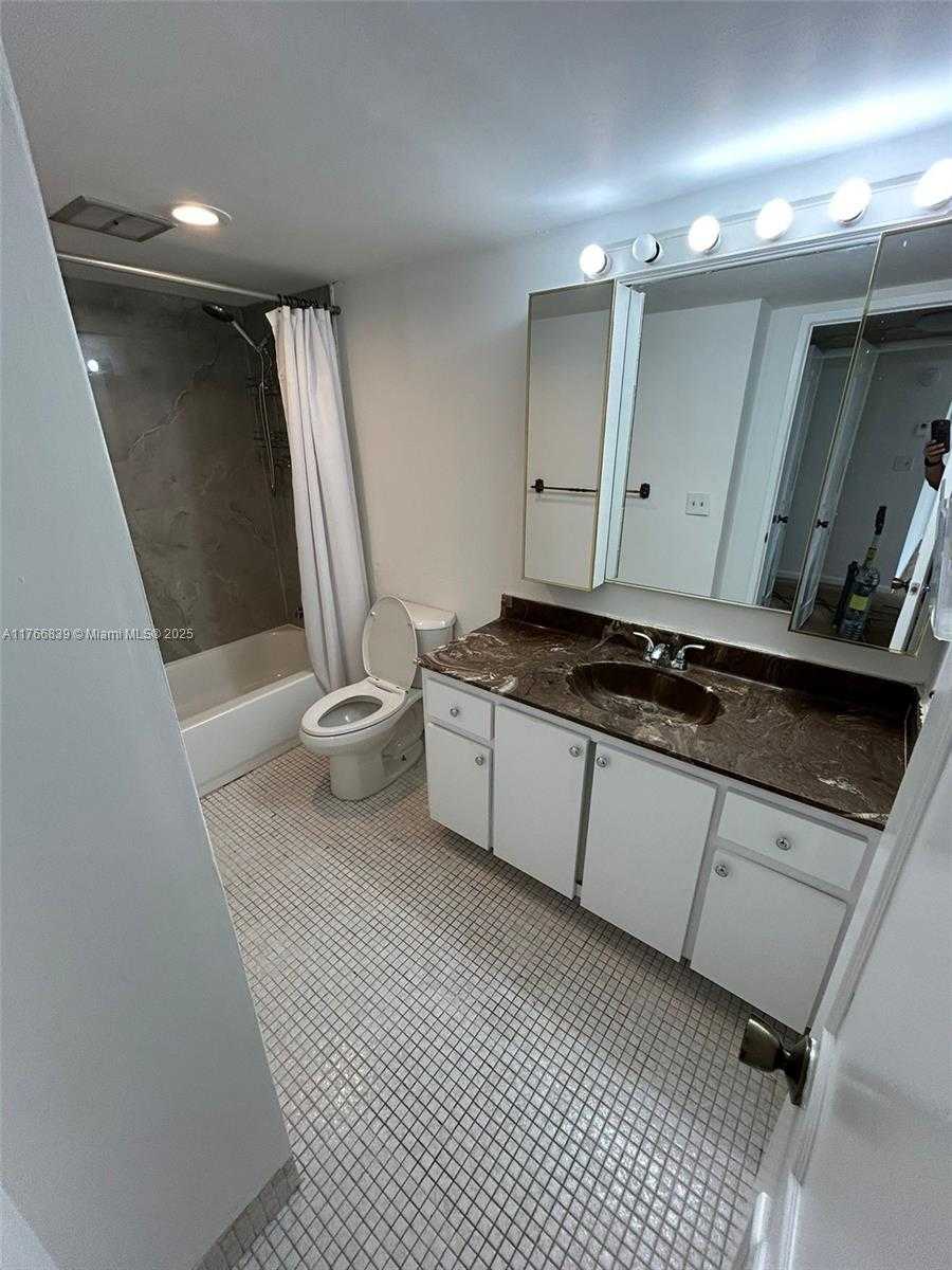 Small Image of 2801 NORTH EAST 183RD ST #305W, Aventura Number 7