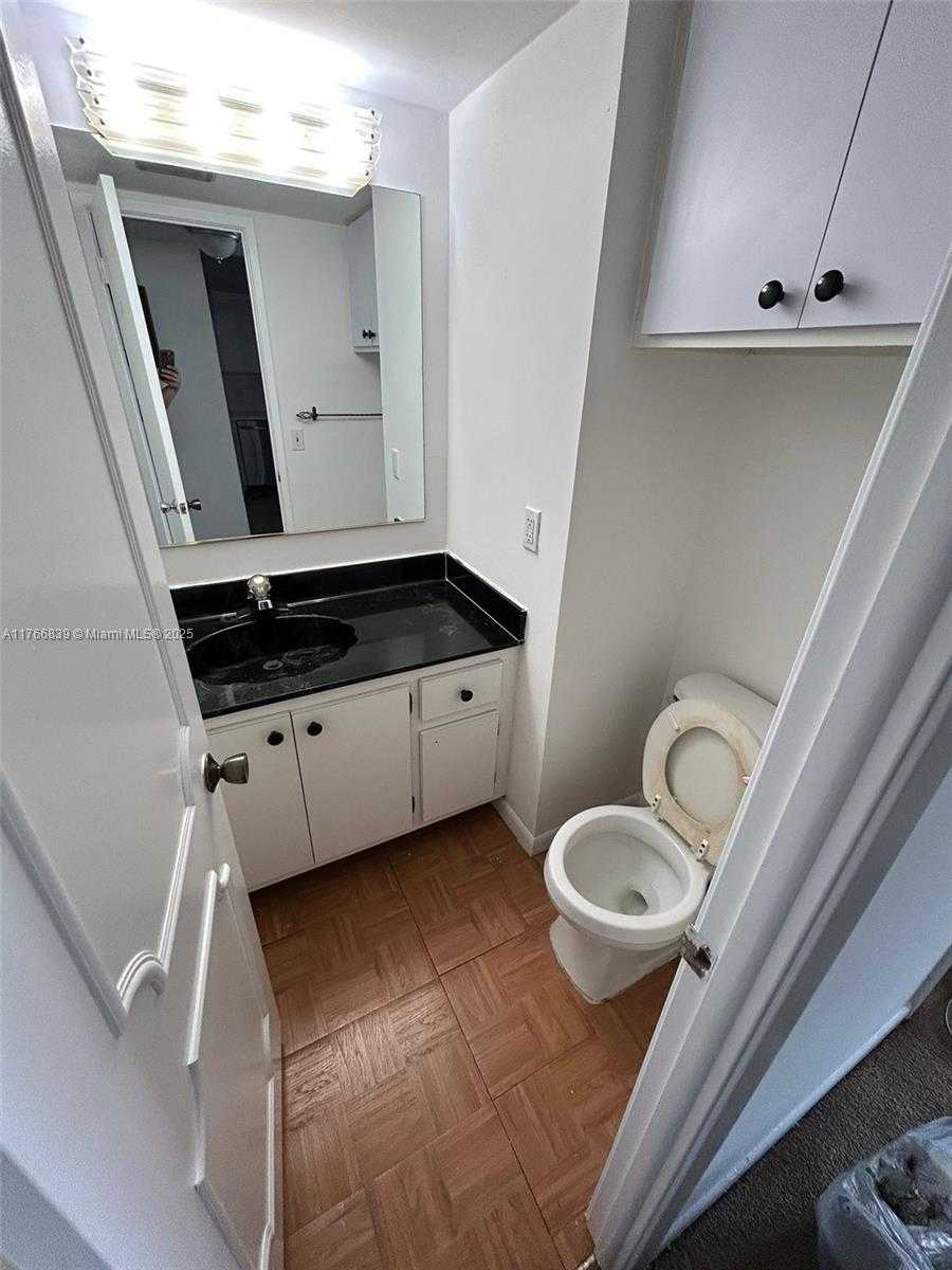 Small Image of 2801 NORTH EAST 183RD ST #305W, Aventura Number 8