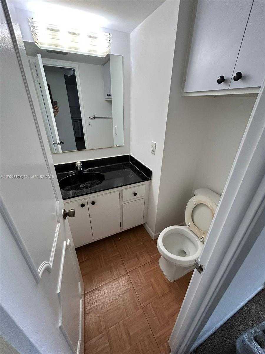 Small Image of 2801 NORTH EAST 183RD ST #305W, Aventura Number 9