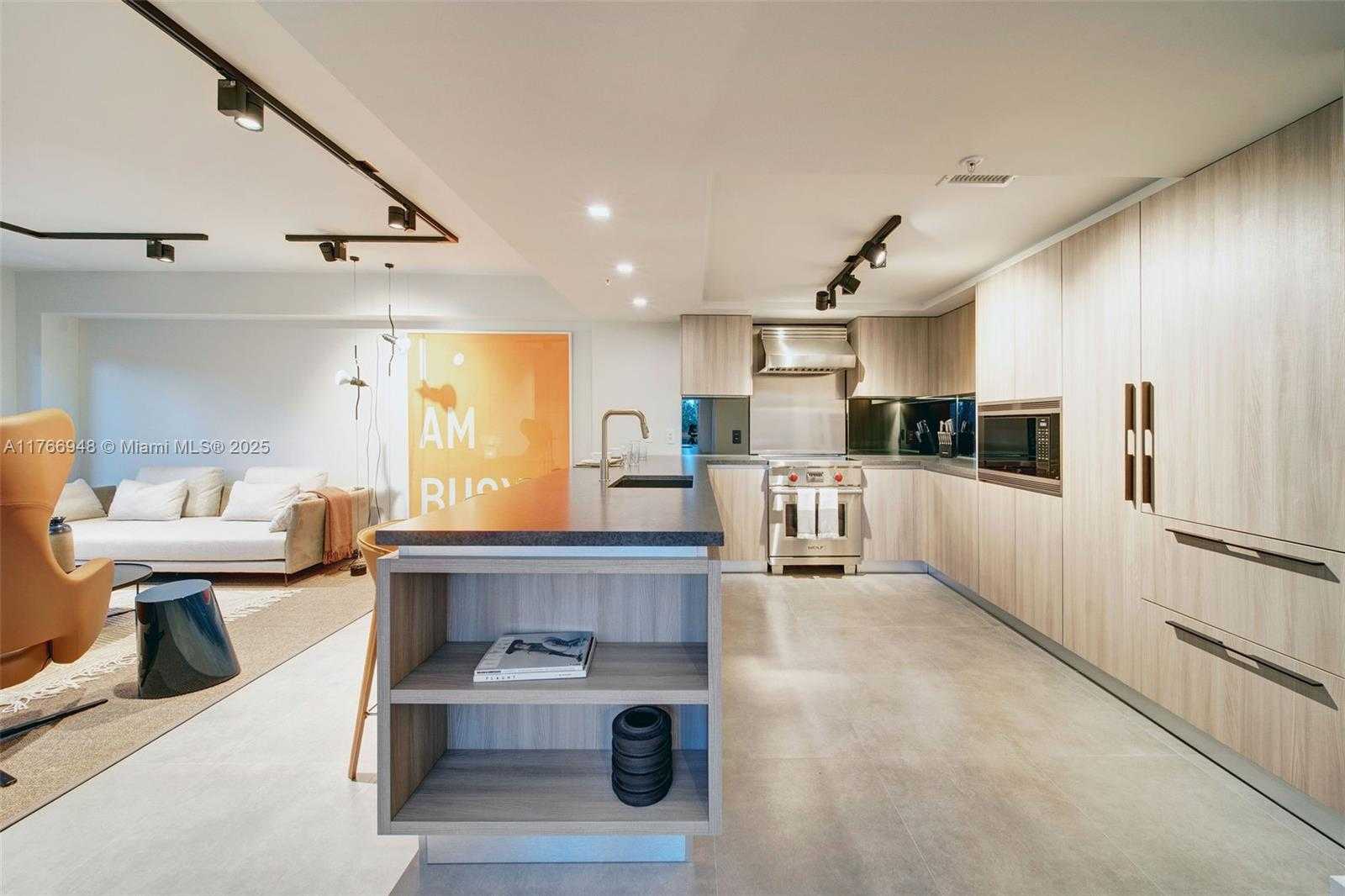 Small Image of 1500 BAY RD #T-1430, Miami Beach Number 12