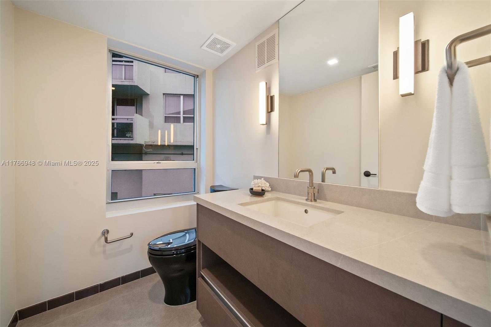 Small Image of 1500 BAY RD #T-1430, Miami Beach Number 17