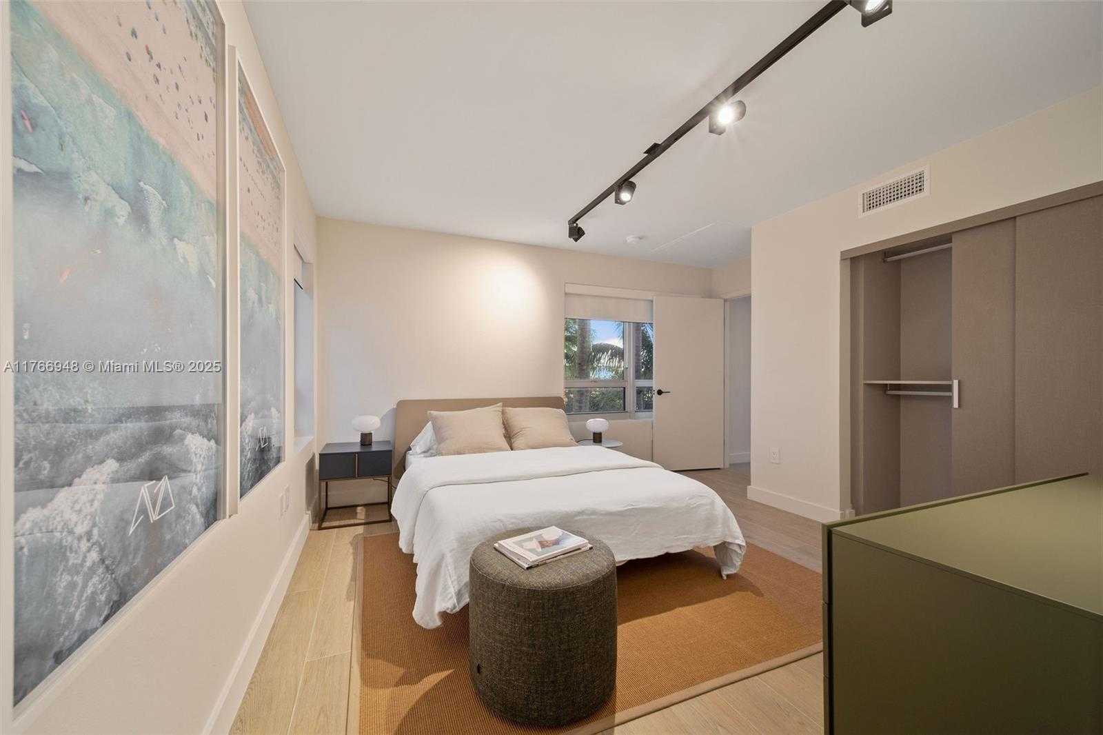 Small Image of 1500 BAY RD #T-1430, Miami Beach Number 21
