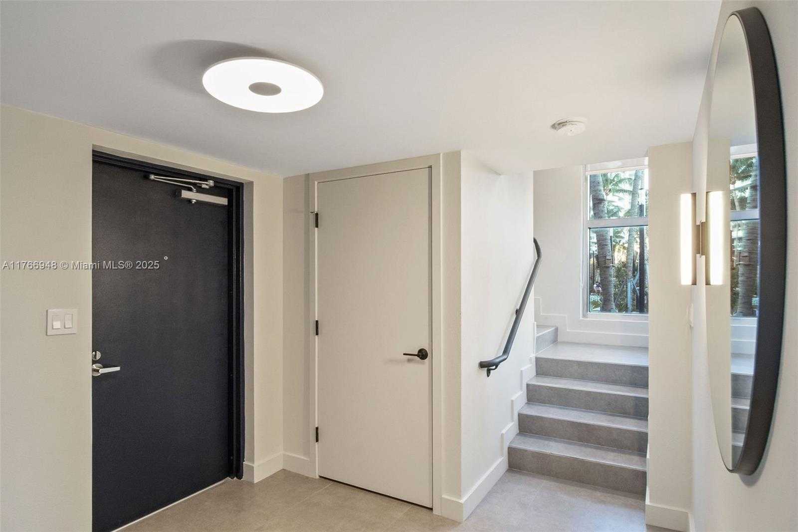 Small Image of 1500 BAY RD #T-1430, Miami Beach Number 3