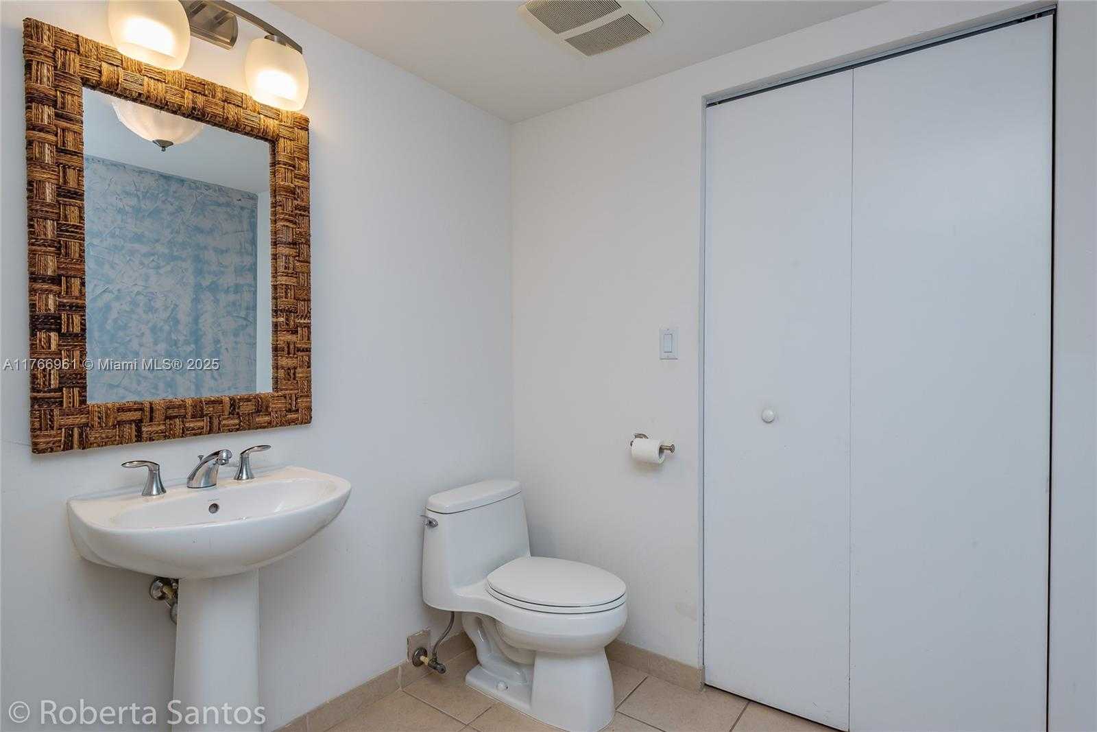 Small Image of 16699 COLLINS AVE #1510, Sunny Isles Beach Number 13