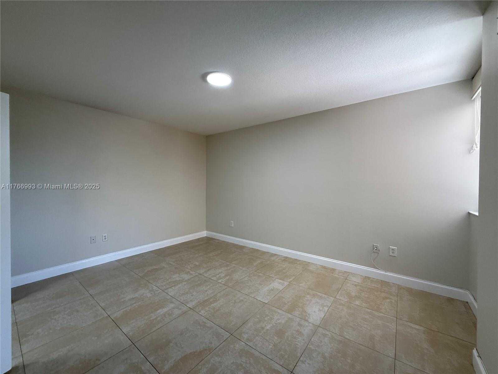 Small Image of 2775 NORTH EAST 187TH ST #327, Aventura Number 18