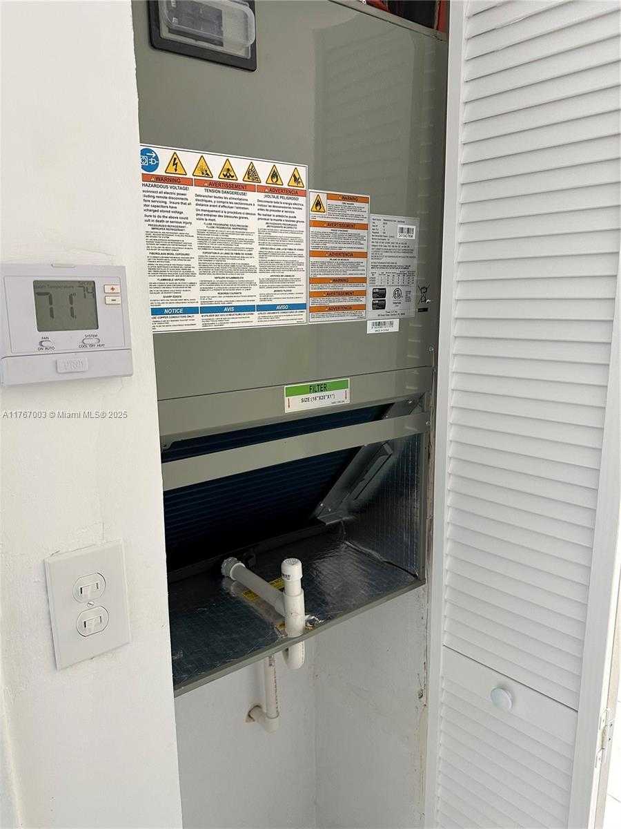 Small Image of 1085 WEST 71ST ST #26, Hialeah Number 10