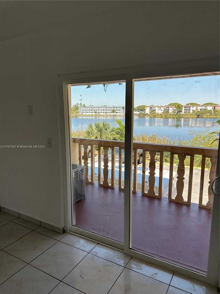 Small Image of 1085 WEST 71ST ST #26, Hialeah Number 16