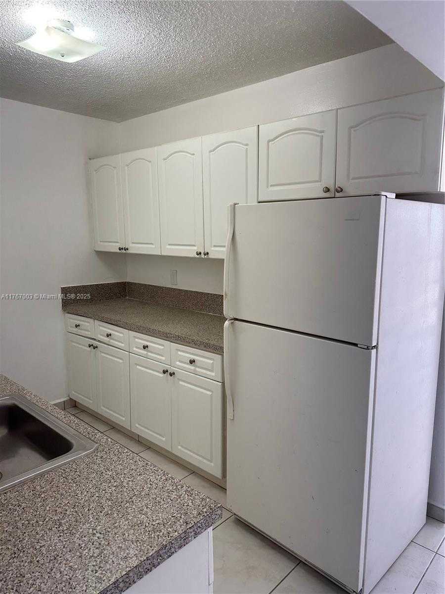 Small Image of 1085 WEST 71ST ST #26, Hialeah Number 8
