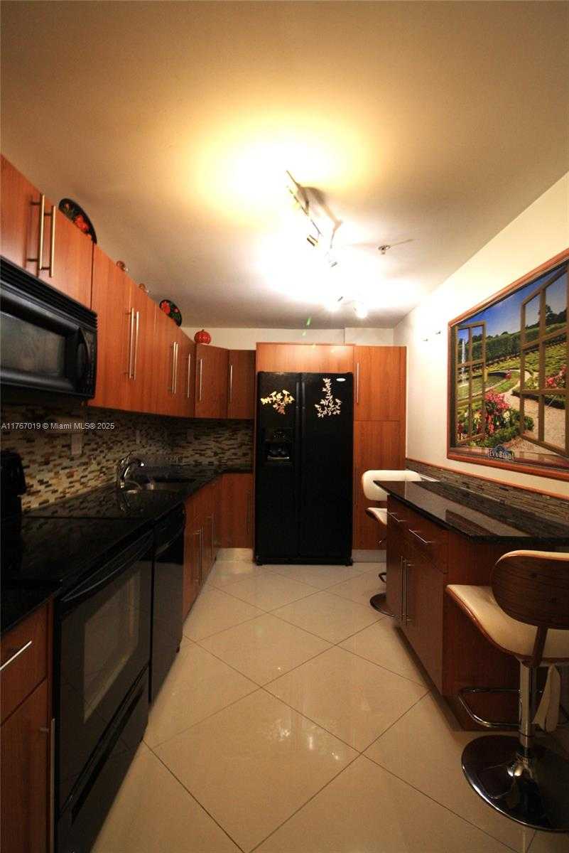Small Image of 3001 SOUTH OCEAN DR #425, Hollywood Number 11