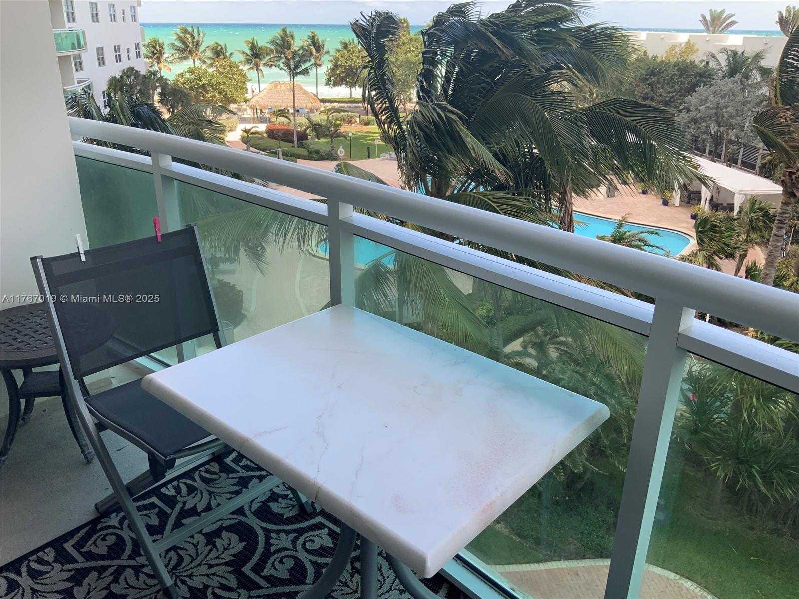 Small Image of 3001 SOUTH OCEAN DR #425, Hollywood Number 2