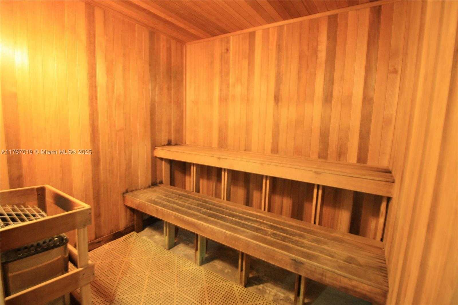 Small Image of 3001 SOUTH OCEAN DR #425, Hollywood Number 24