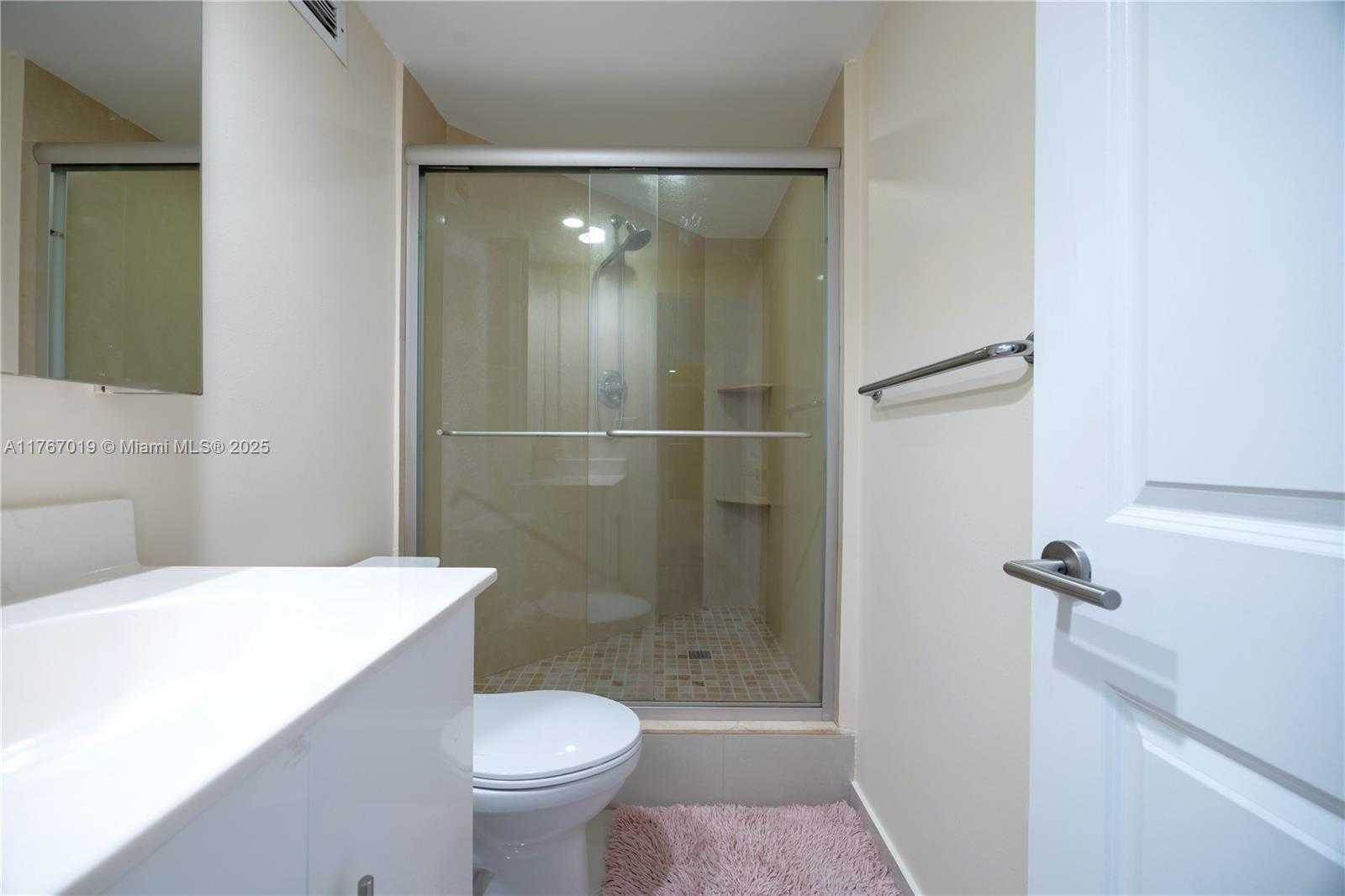 Small Image of 3001 SOUTH OCEAN DR #425, Hollywood Number 31