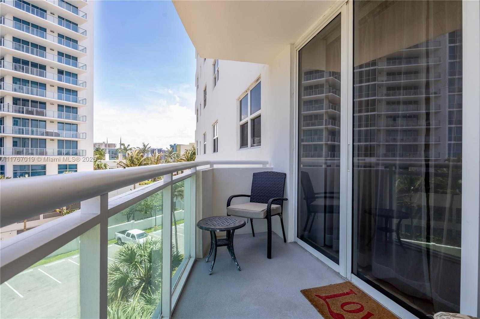 Small Image of 3001 SOUTH OCEAN DR #425, Hollywood Number 35