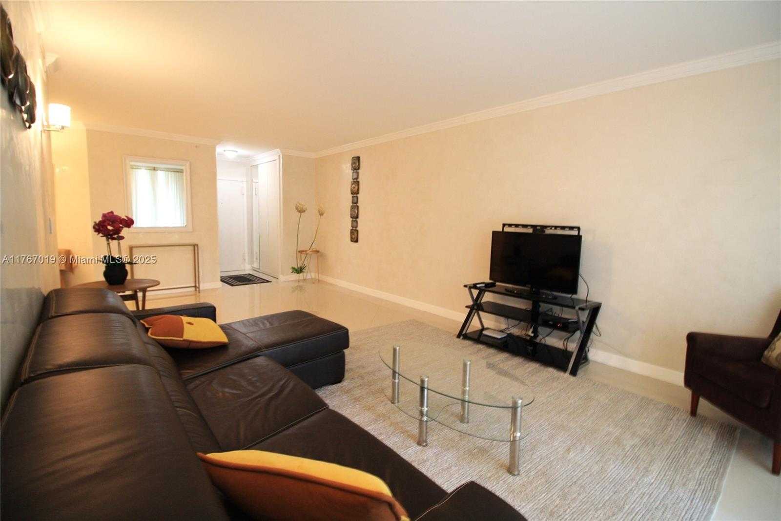 Small Image of 3001 SOUTH OCEAN DR #425, Hollywood Number 5