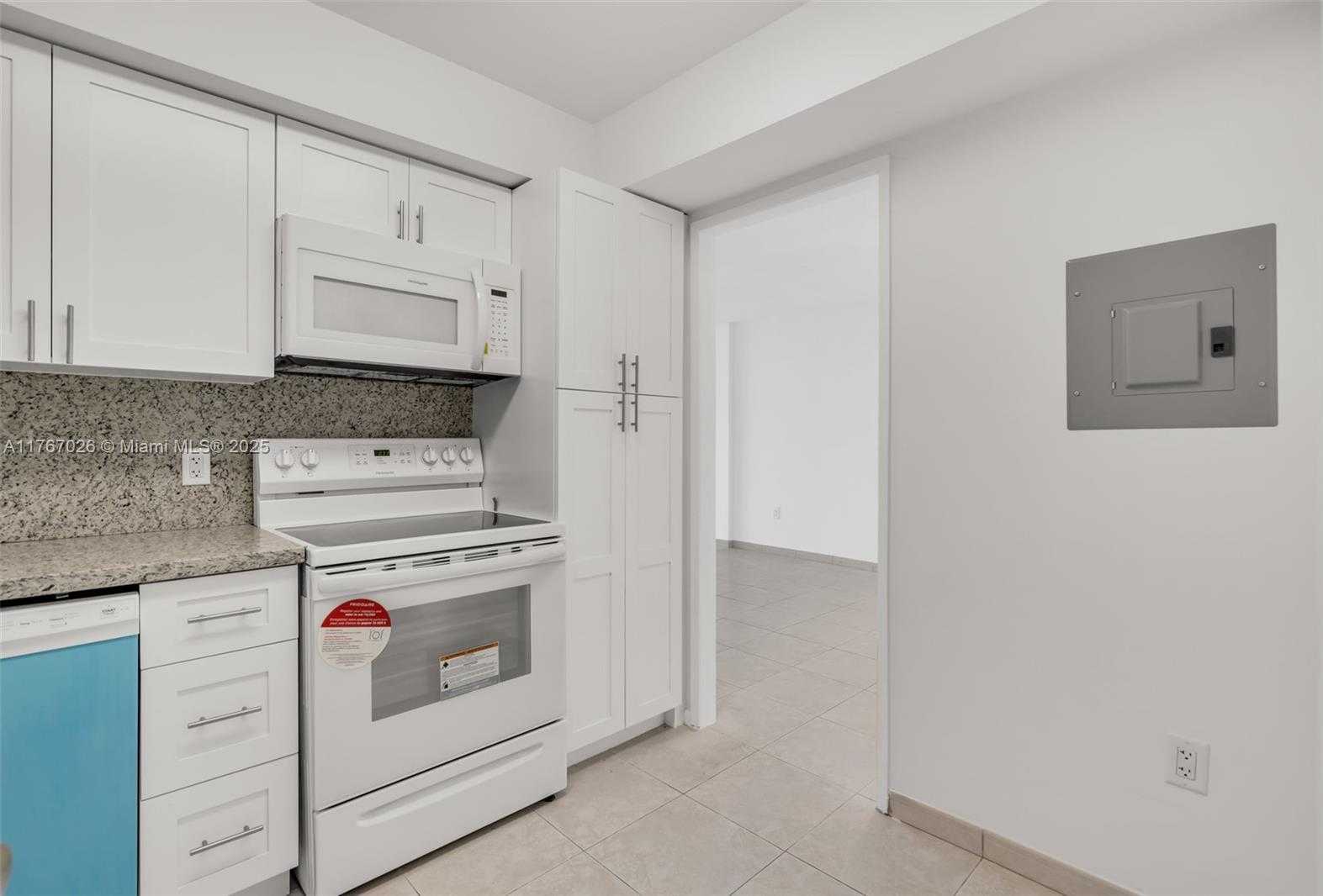 Small Image of 2841 NORTH EAST 163RD ST #805, North Miami Beach Number 14