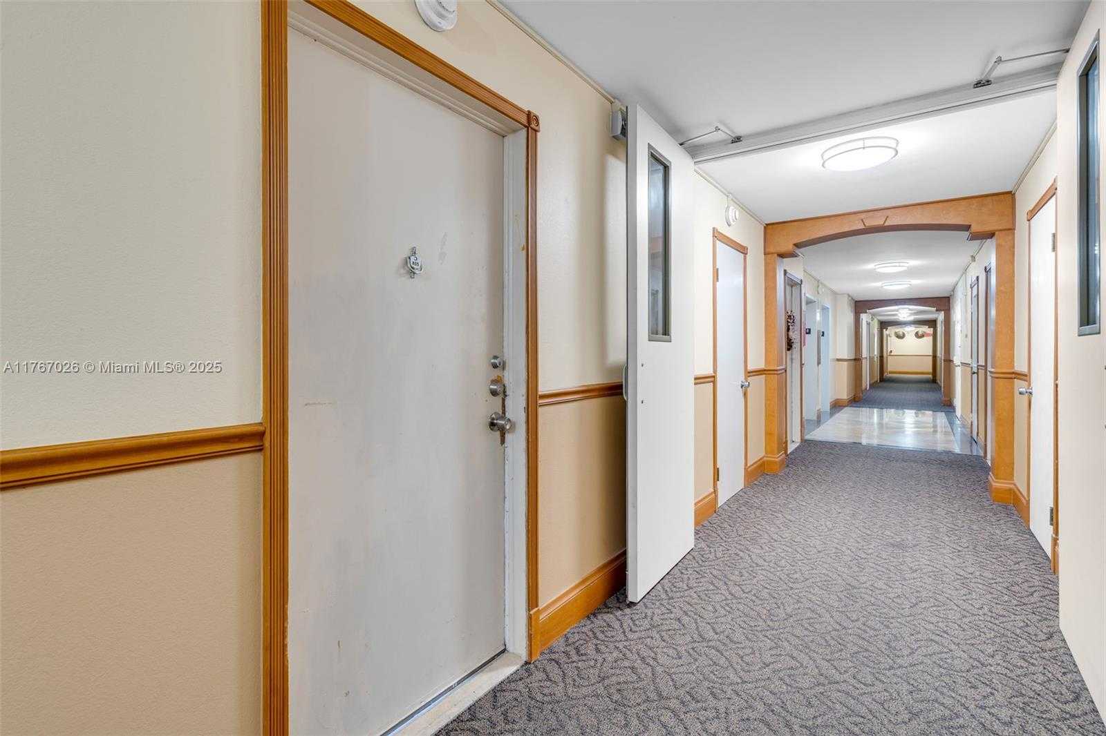 Small Image of 2841 NORTH EAST 163RD ST #805, North Miami Beach Number 18
