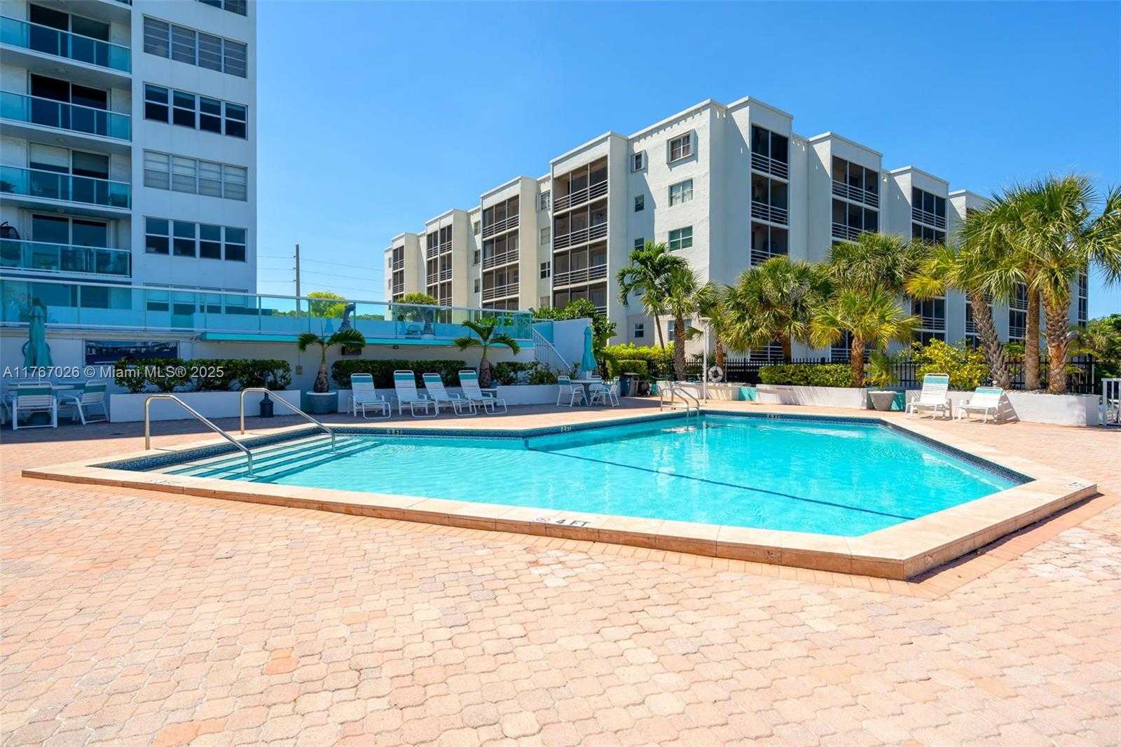 Small Image of 2841 NORTH EAST 163RD ST #805, North Miami Beach Number 25