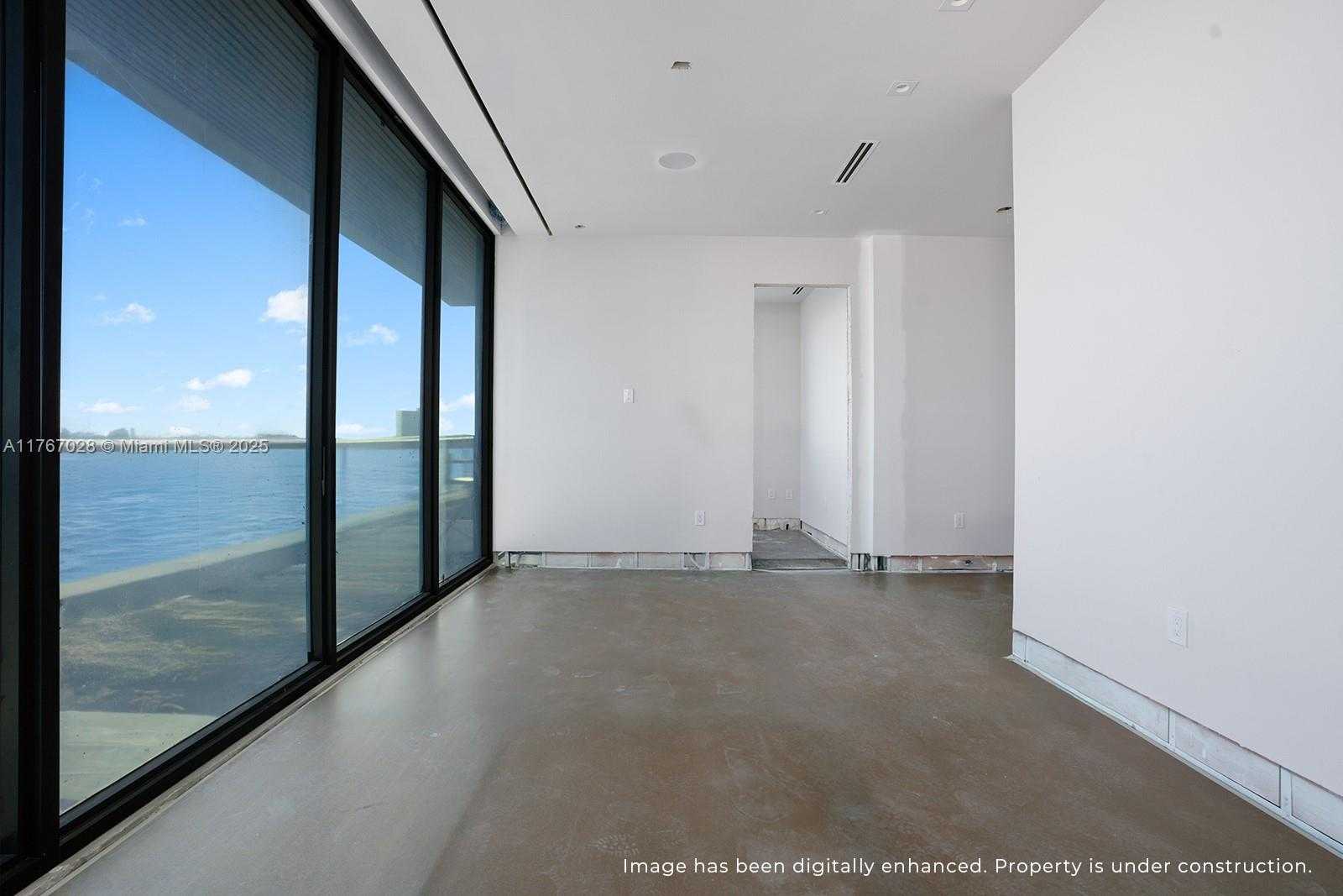 Small Image of 11400 N Bayshore Dr, North Miami, FL 33181, USA Number 10
