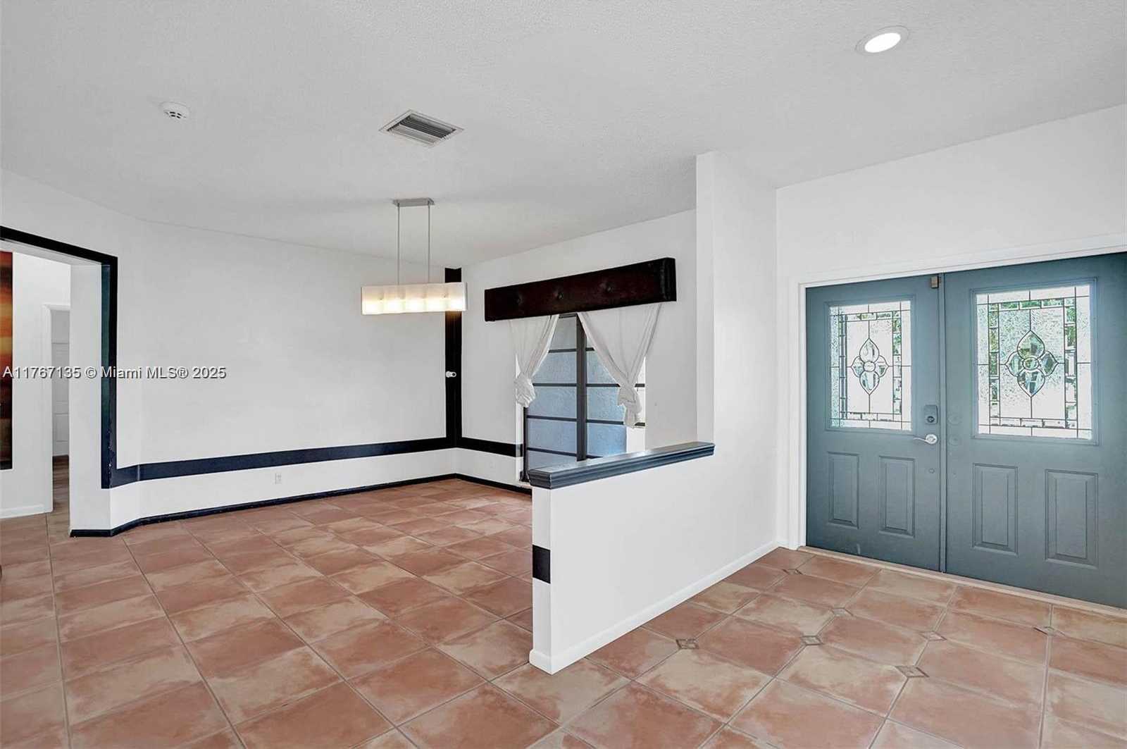 Small Image of 16610 ROYAL POINCIANA CT, Weston Number 15