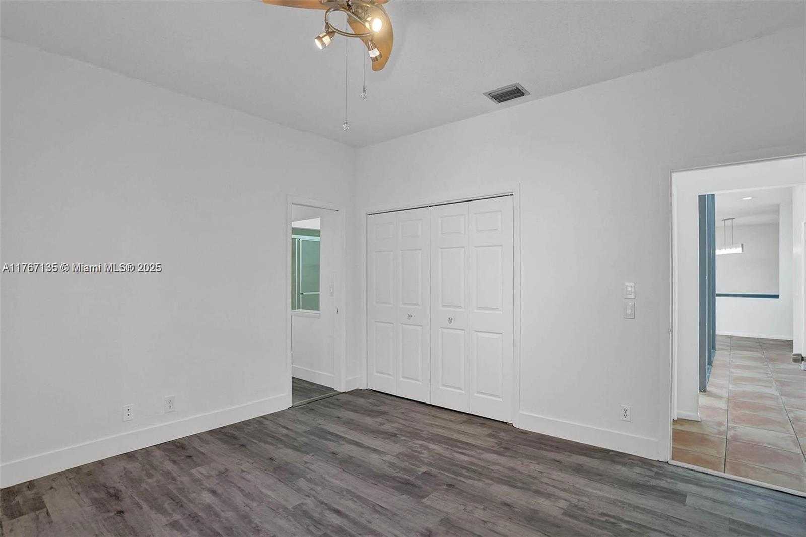 Small Image of 16610 ROYAL POINCIANA CT, Weston Number 36