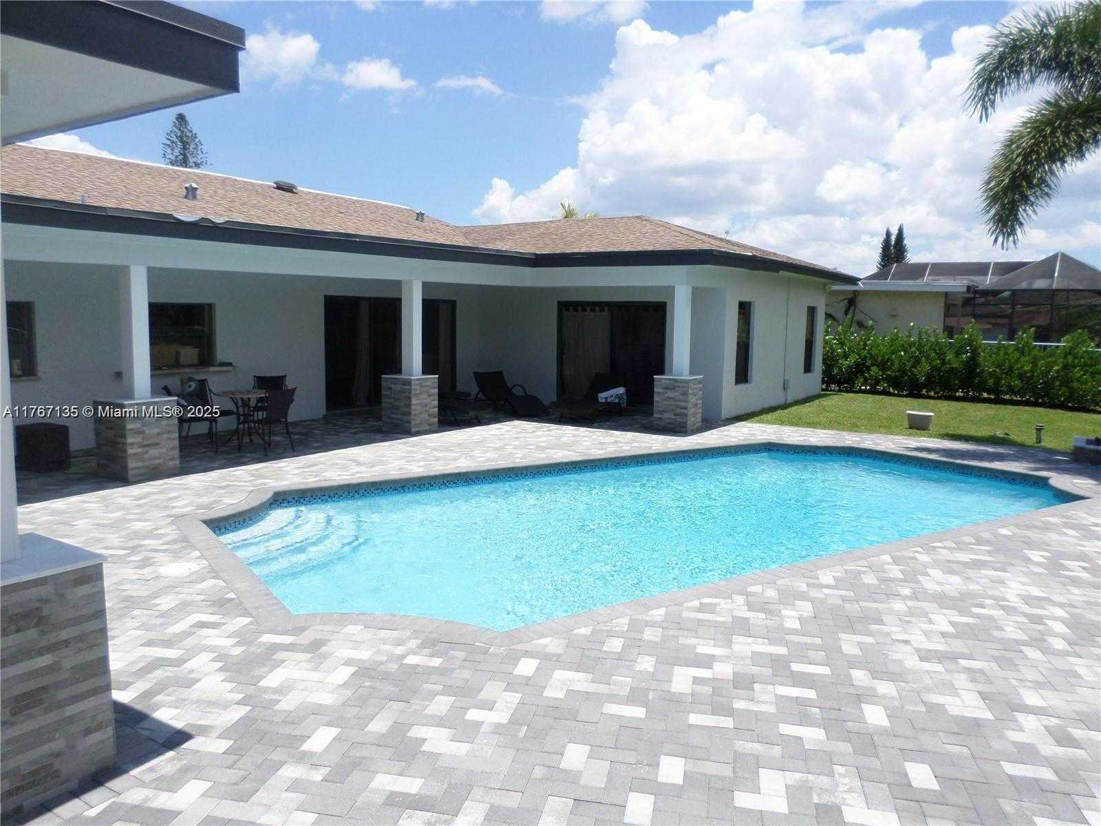 Small Image of 16610 ROYAL POINCIANA CT, Weston Number 49