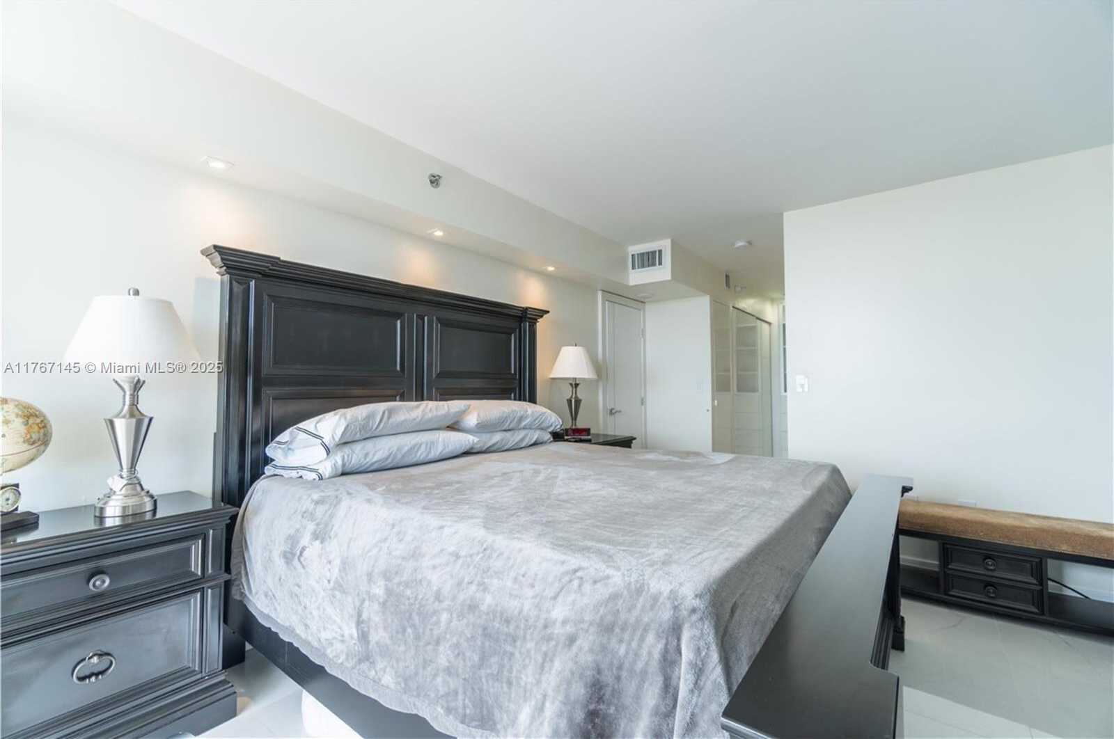 Small Image of 20515 EAST COUNTRY CLUB DR #2244, Aventura Number 18