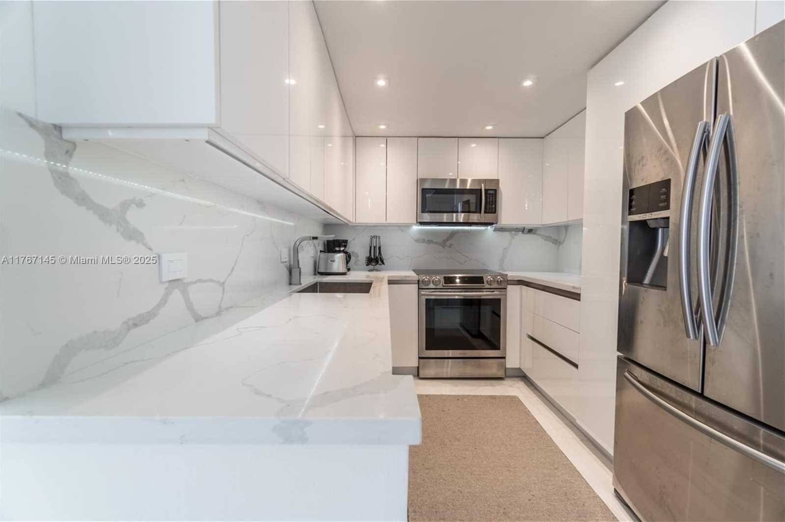 Small Image of 20515 EAST COUNTRY CLUB DR #2244, Aventura Number 4