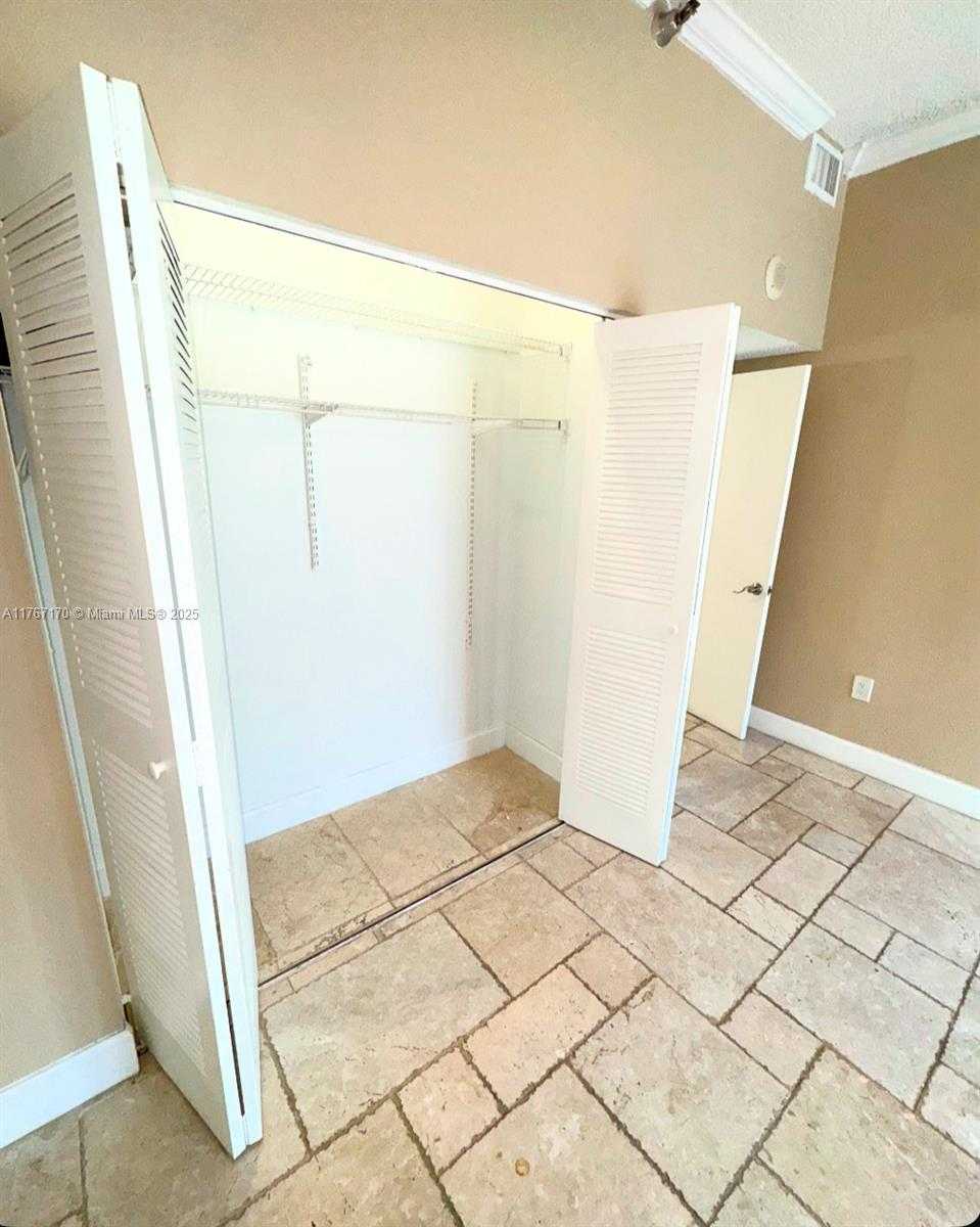 Small Image of 20505 EAST COUNTRY CLUB DR #135, Aventura Number 11