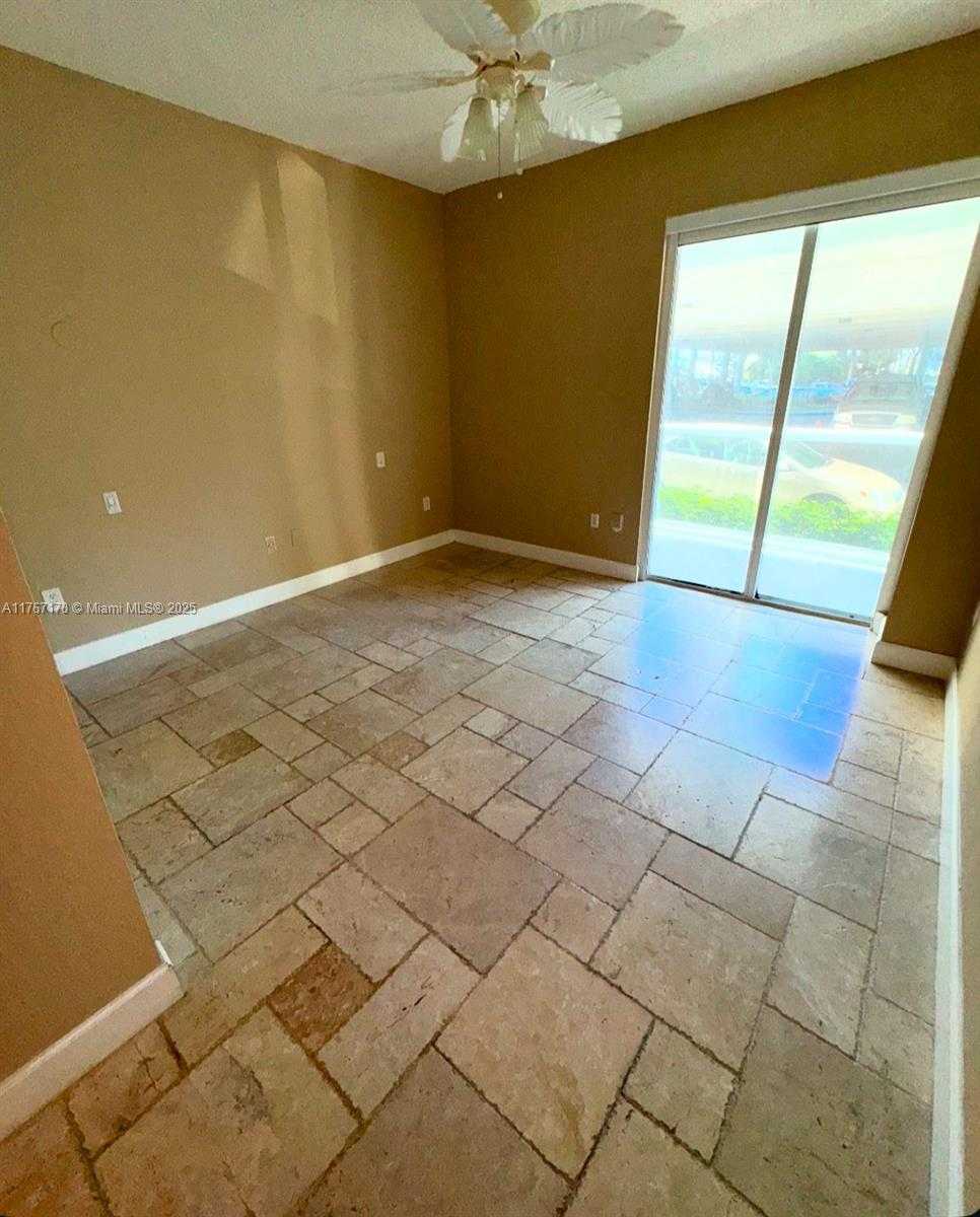 Small Image of 20505 EAST COUNTRY CLUB DR #135, Aventura Number 3