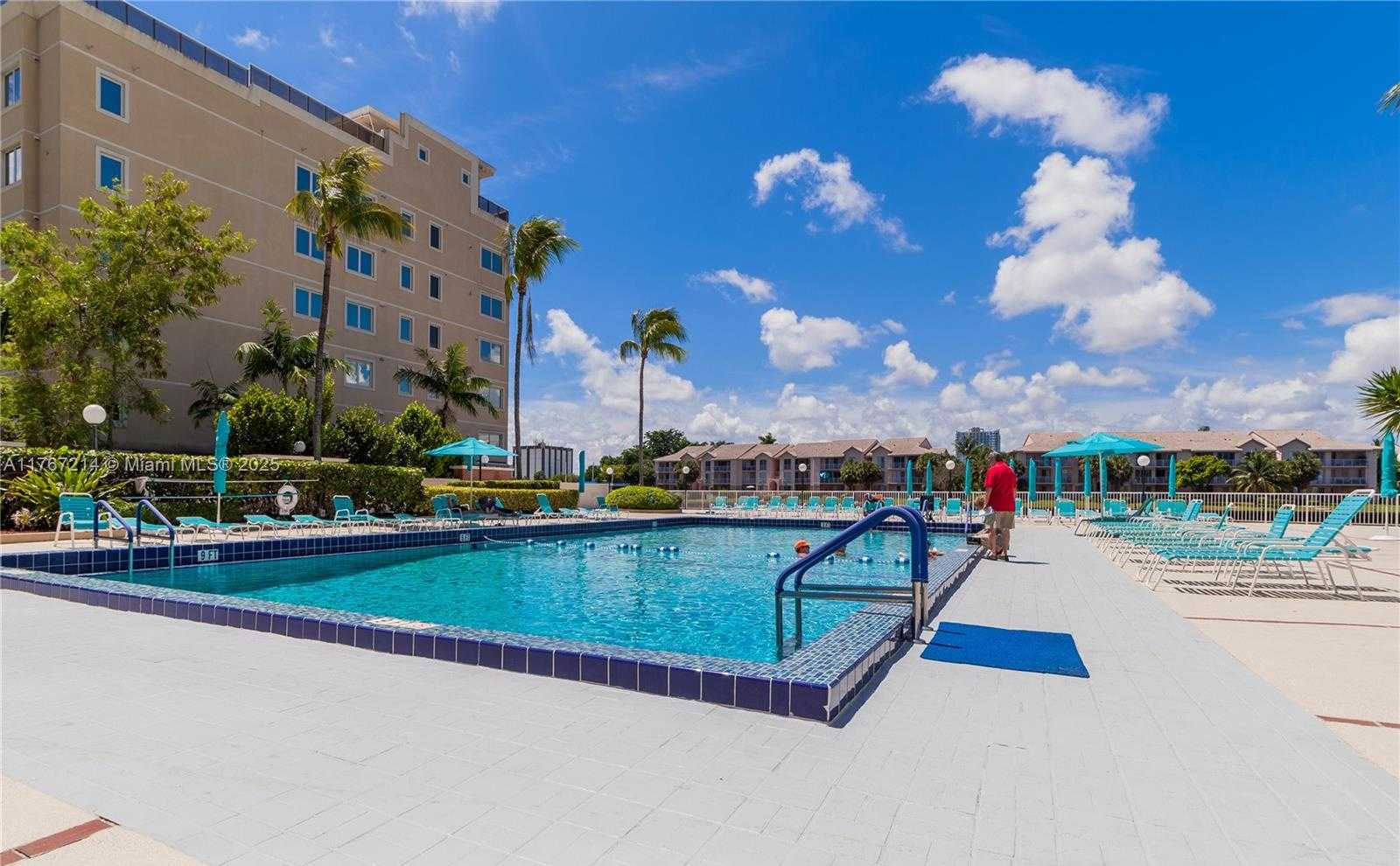 Small Image of 3800 SOUTH OCEAN DR #1404, Hollywood Number 2