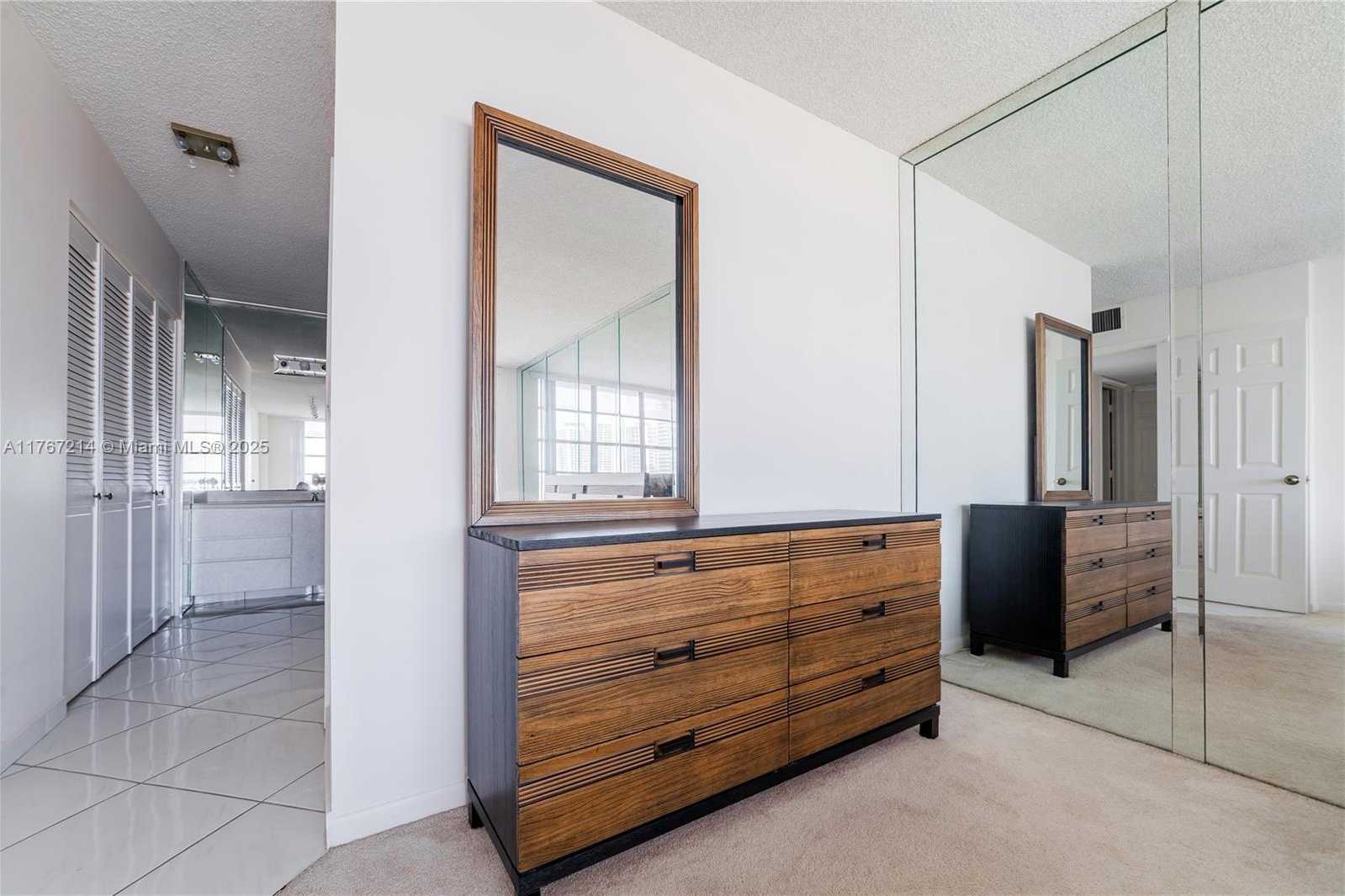 Small Image of 3800 SOUTH OCEAN DR #1404, Hollywood Number 33