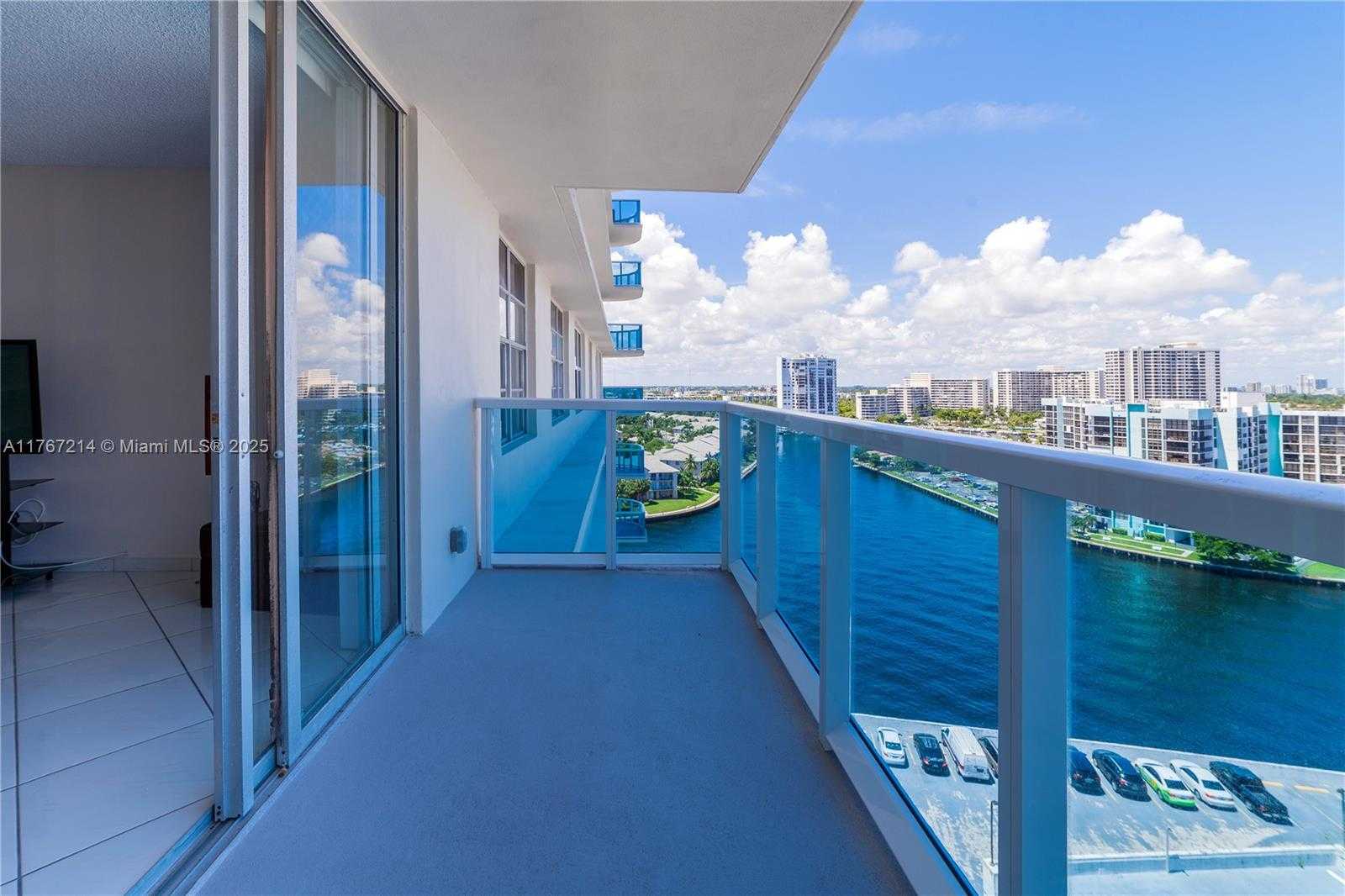 Small Image of 3800 SOUTH OCEAN DR #1404, Hollywood Number 5
