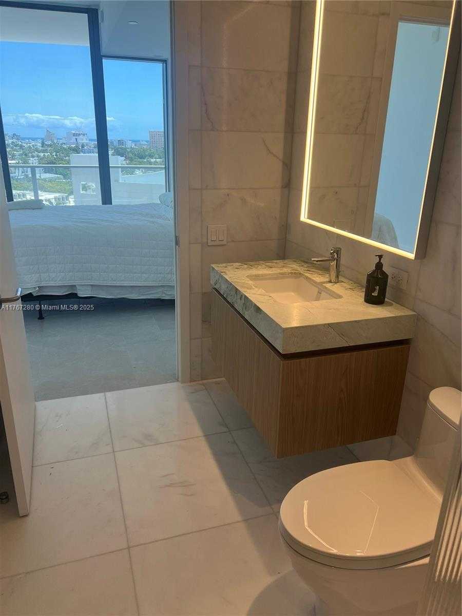 Small Image of 500 ALTON RD #1008, Miami Beach Number 16