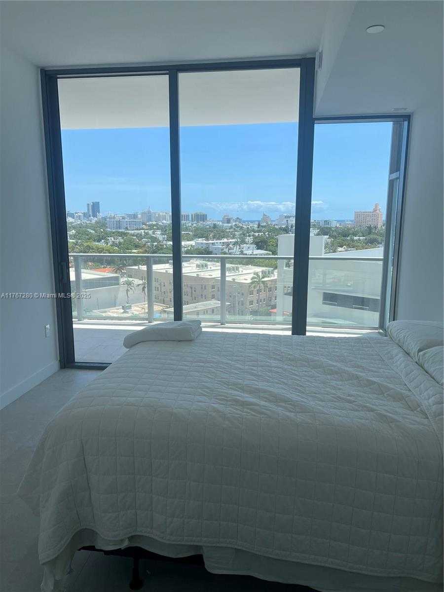 Small Image of 500 ALTON RD #1008, Miami Beach Number 17