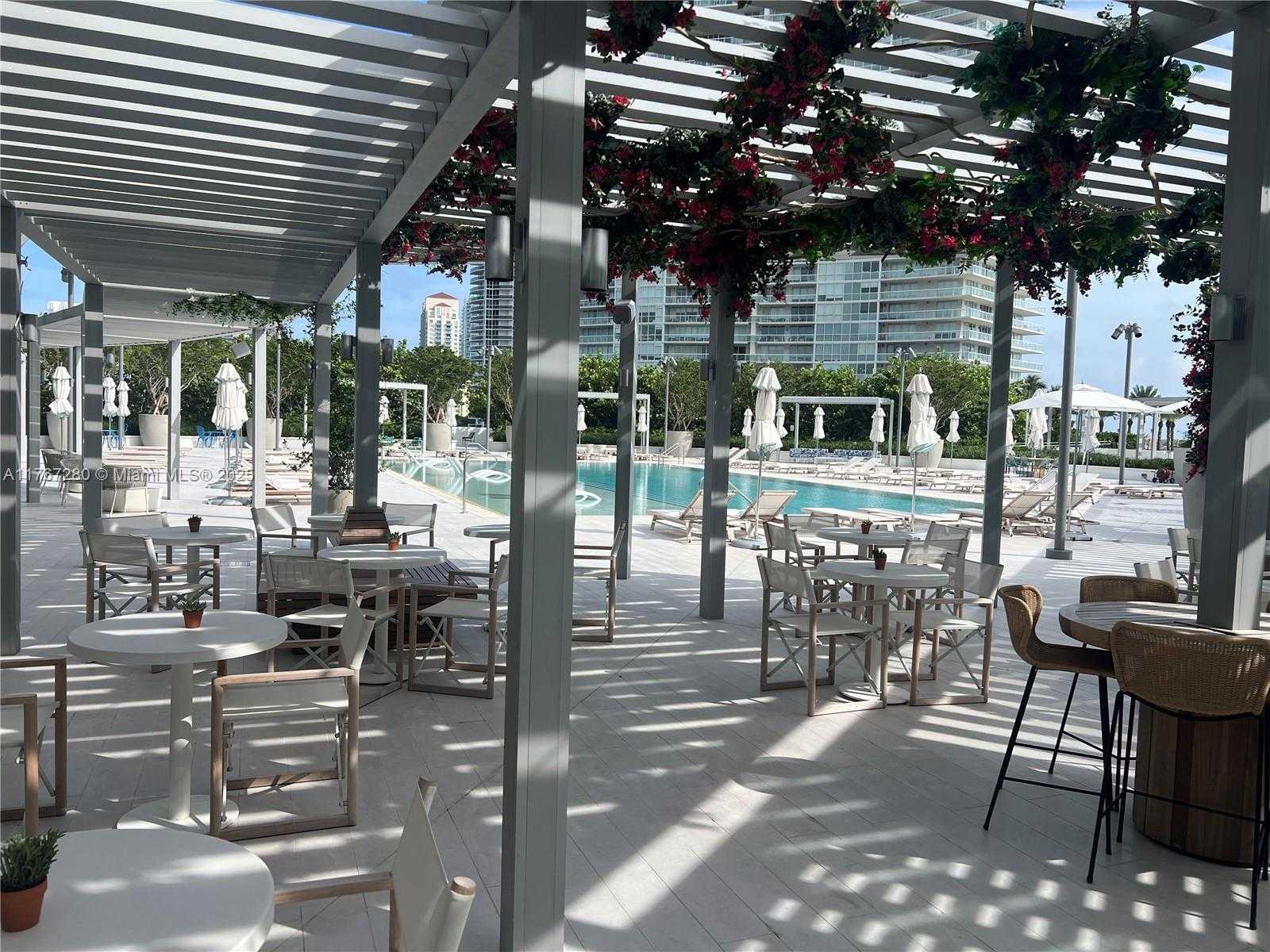 Small Image of 500 ALTON RD #1008, Miami Beach Number 22