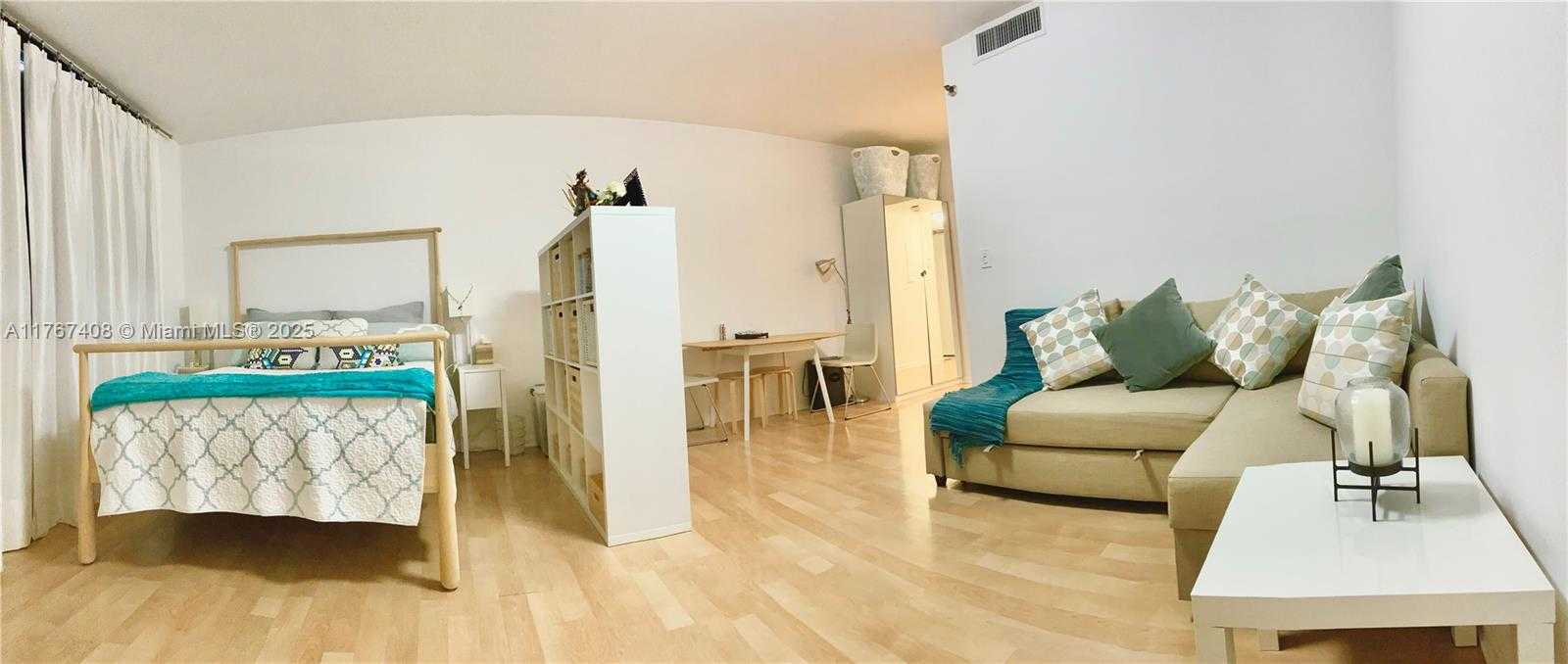 Small Image of 520 BRICKELL KEY DR #A817, Miami Number 10