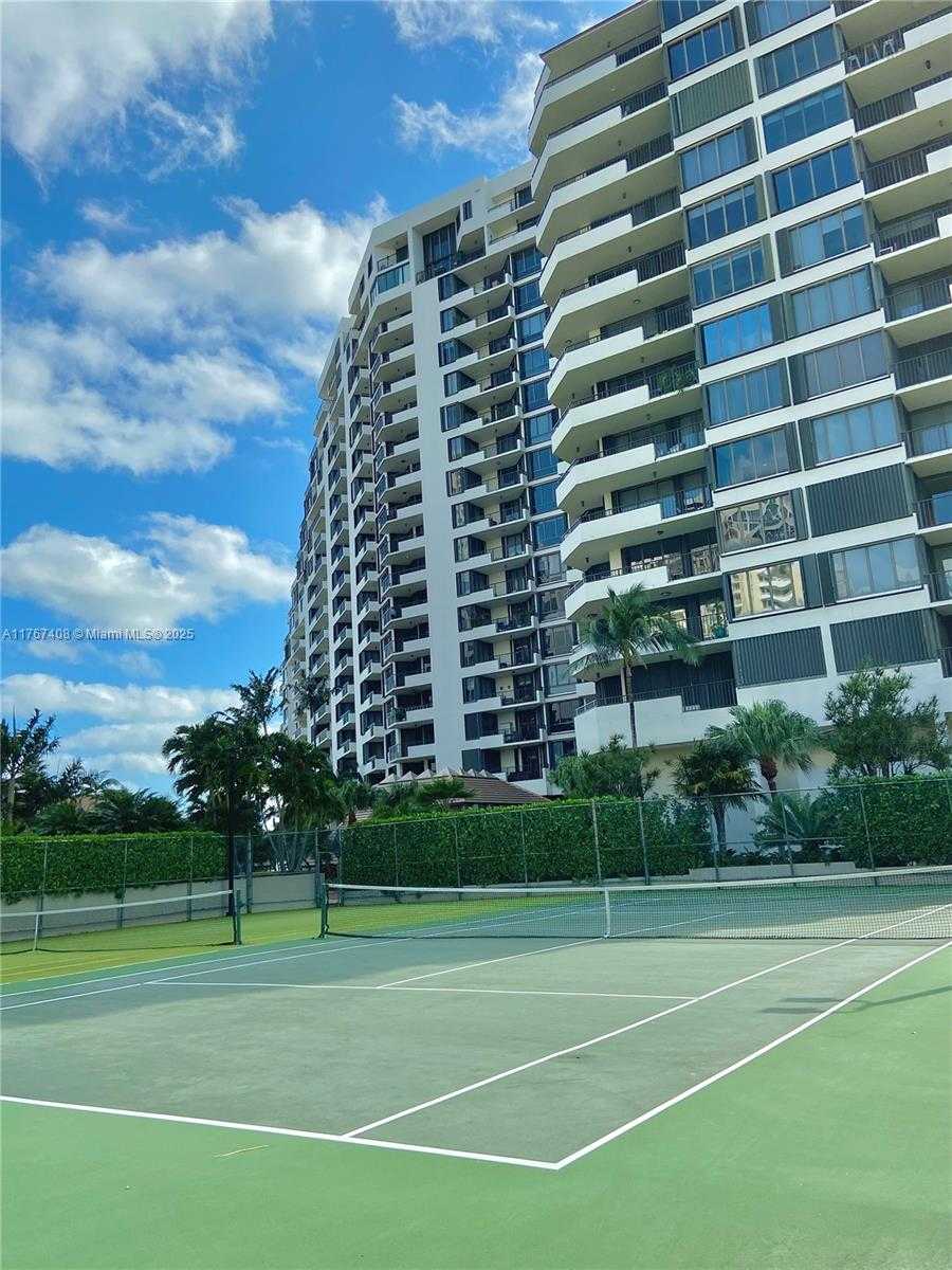 Small Image of 520 BRICKELL KEY DR #A817, Miami Number 23