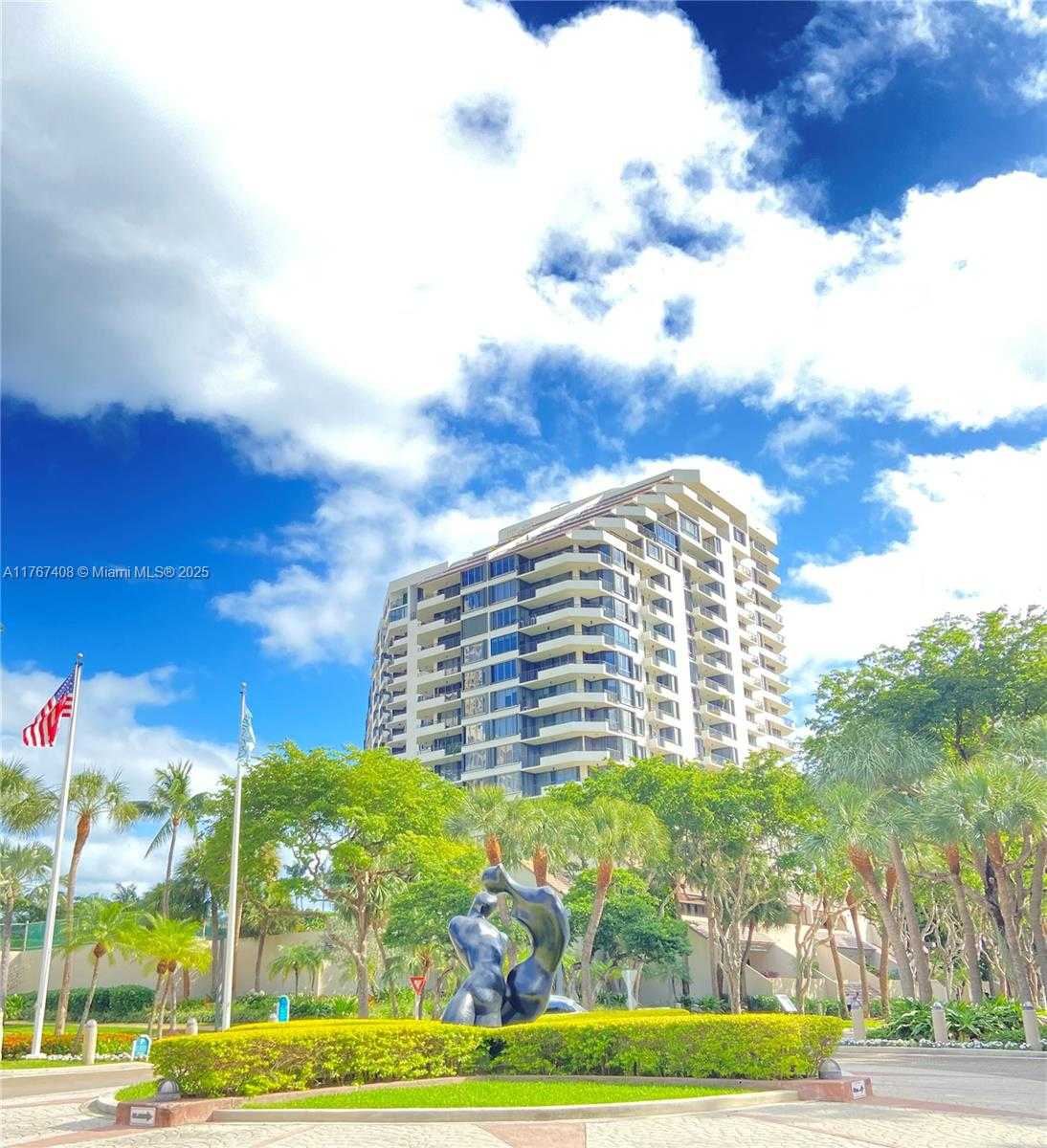 Small Image of 520 BRICKELL KEY DR #A817, Miami Number 28