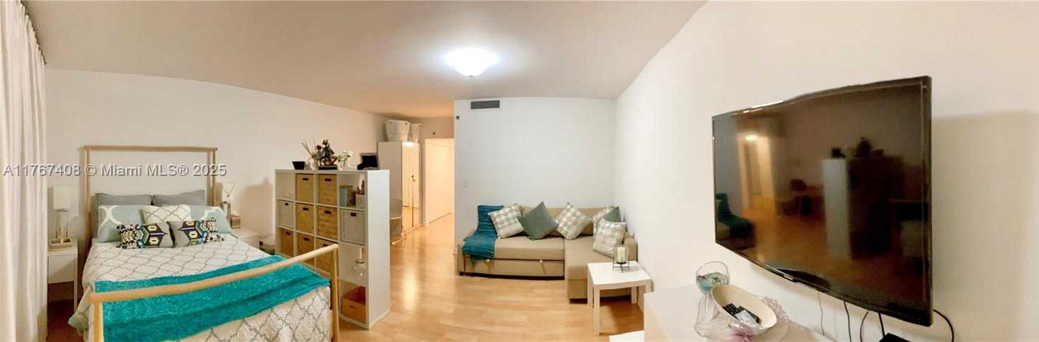 Small Image of 520 BRICKELL KEY DR #A817, Miami Number 7
