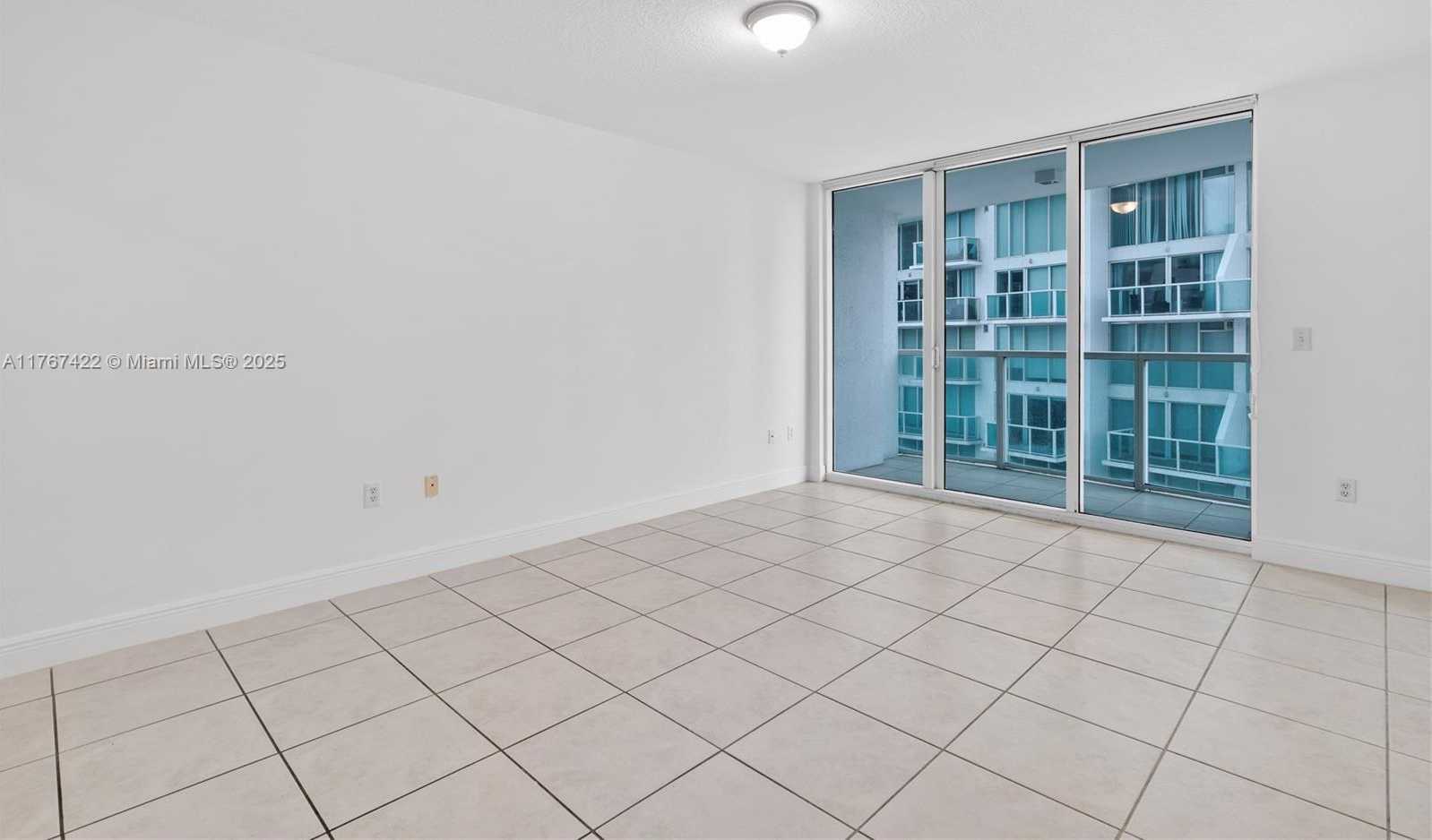 Small Image of 31 SOUTH EAST 5TH ST #2111, Miami Number 11