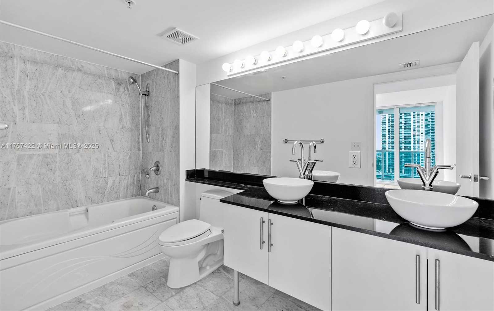 Small Image of 31 SOUTH EAST 5TH ST #2111, Miami Number 19