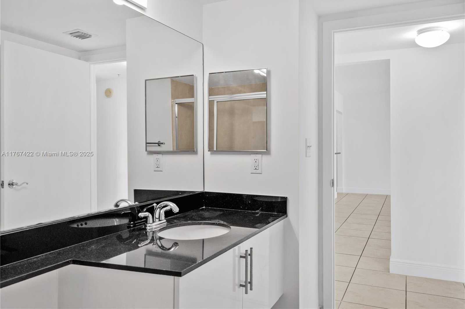 Small Image of 31 SOUTH EAST 5TH ST #2111, Miami Number 23