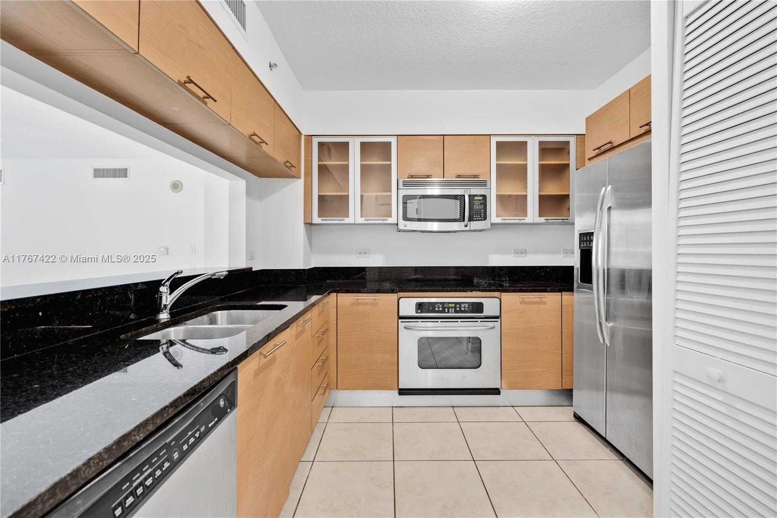 Small Image of 31 SOUTH EAST 5TH ST #2111, Miami Number 24