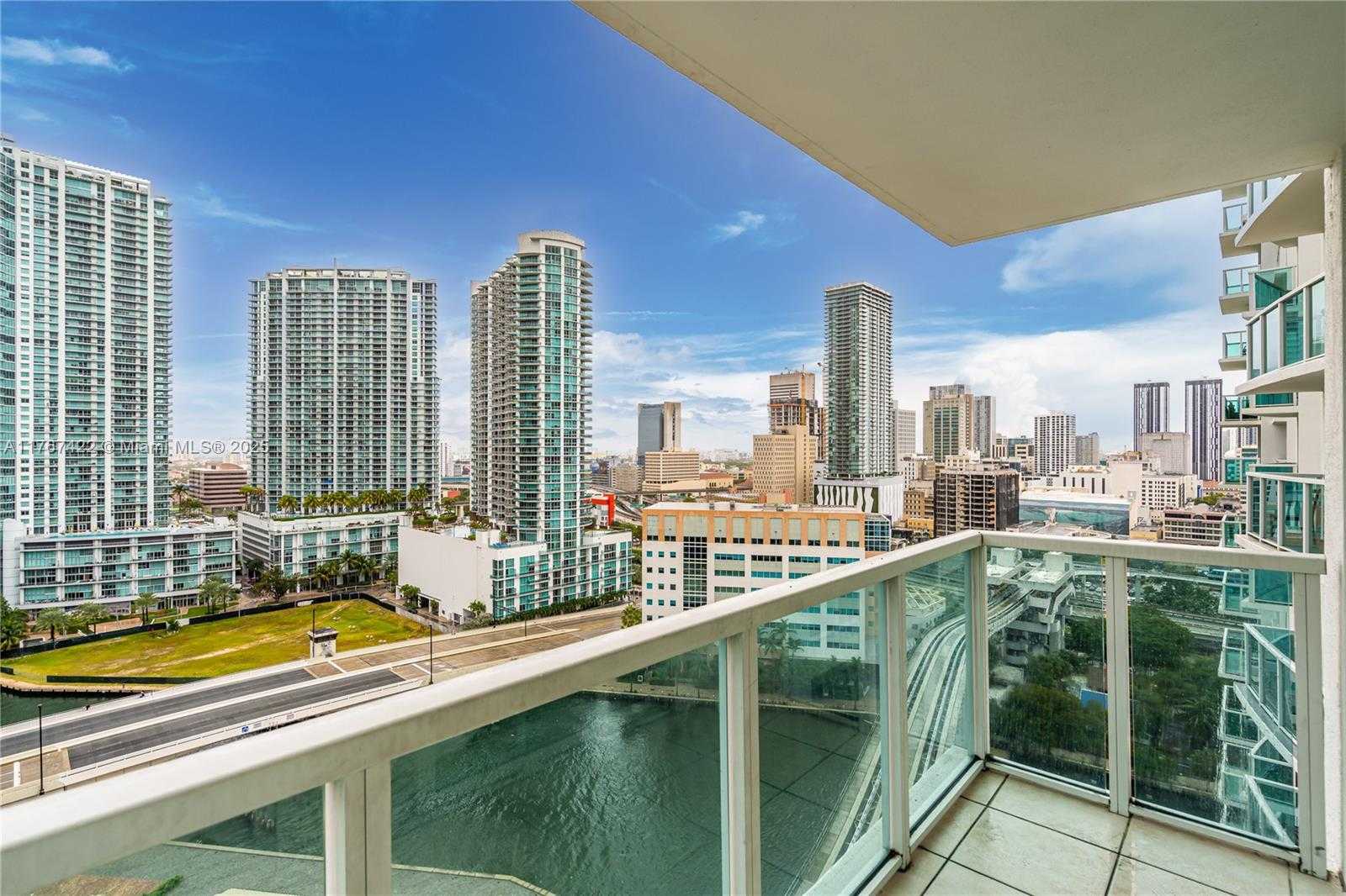 Small Image of 31 SOUTH EAST 5TH ST #2111, Miami Number 7