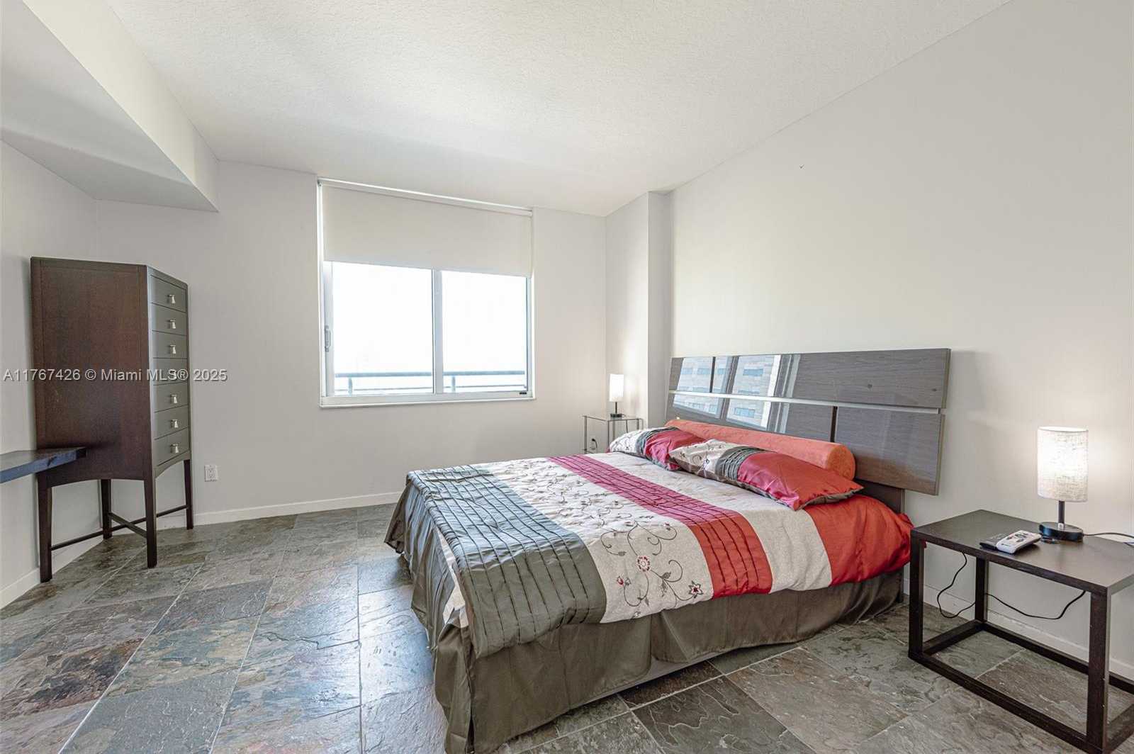 Small Image of 325 SOUTH BISCAYNE BLVD #3624, Miami Number 13