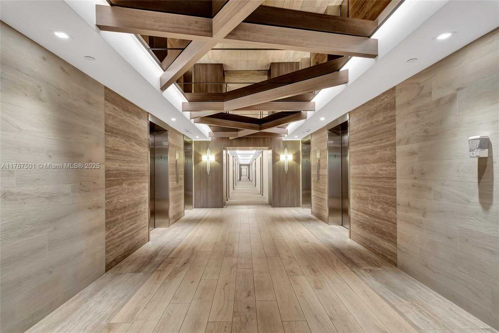 Small Image of 2301 COLLINS AVE #432, Miami Beach Number 17