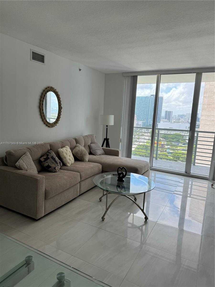Small Image of 335 SOUTH BISCAYNE BLVD #2900, Miami Number 12