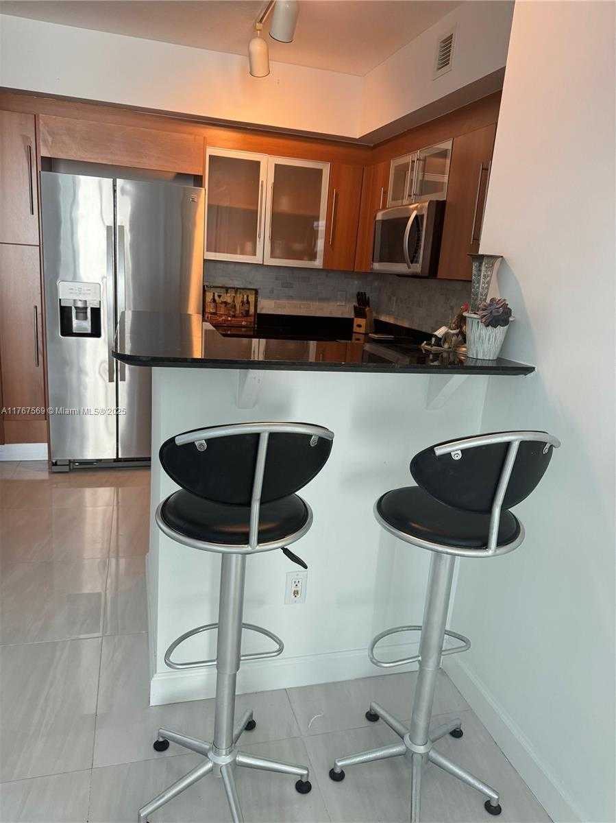 Small Image of 335 SOUTH BISCAYNE BLVD #2900, Miami Number 18