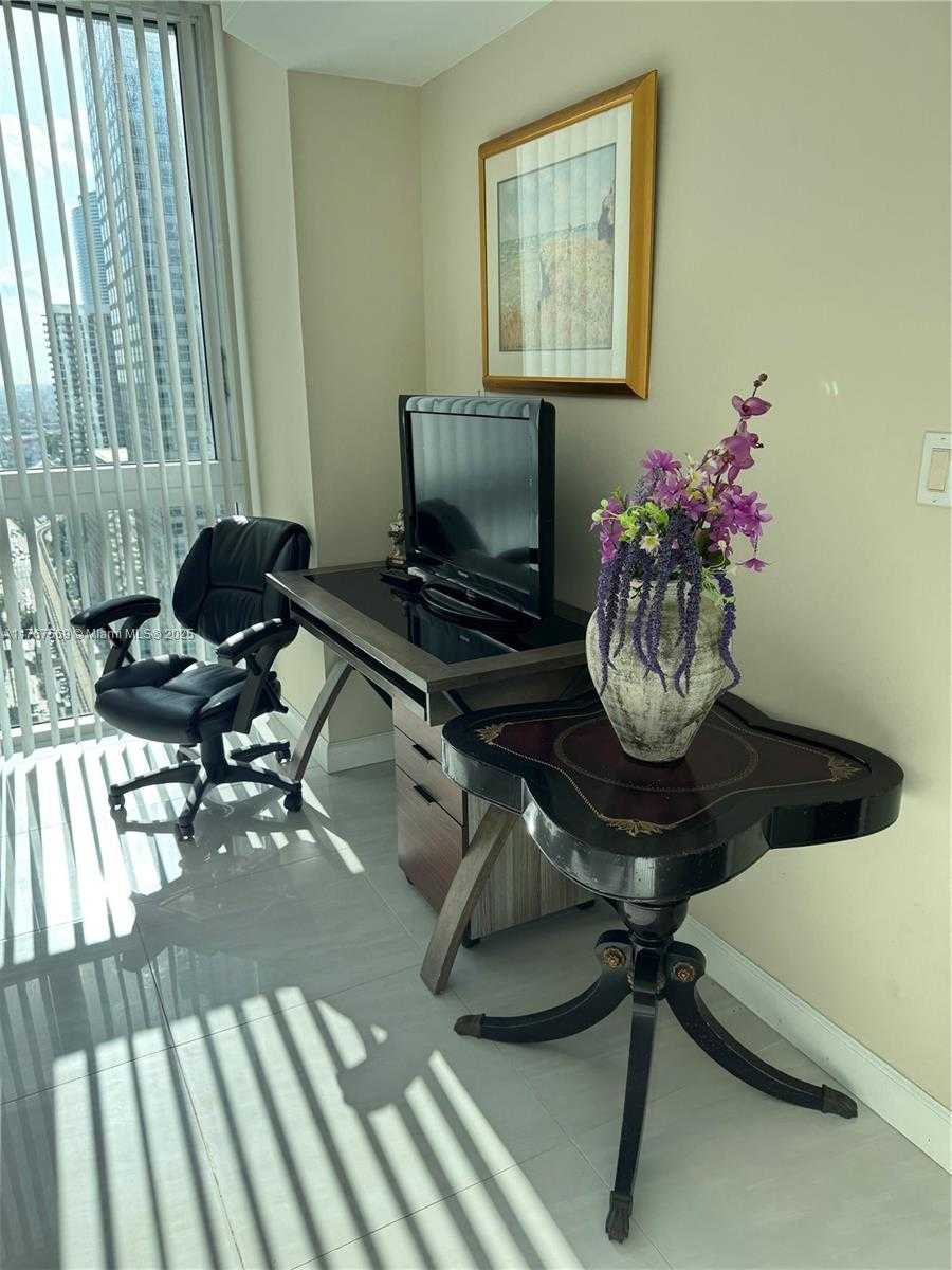 Small Image of 335 SOUTH BISCAYNE BLVD #2900, Miami Number 22